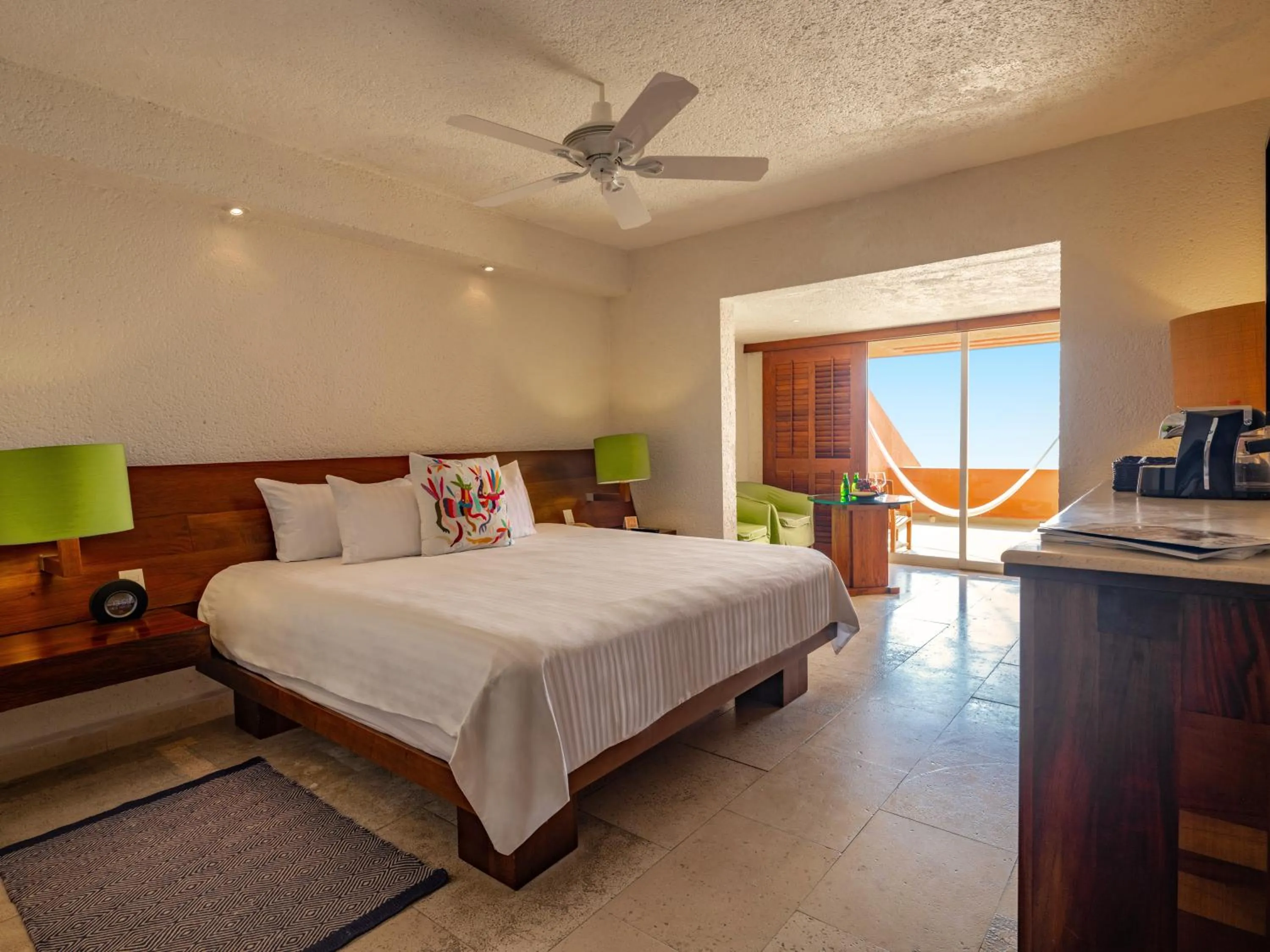 Brisas Beach Club One King Bed - Adults Only in Las Brisas Ixtapa