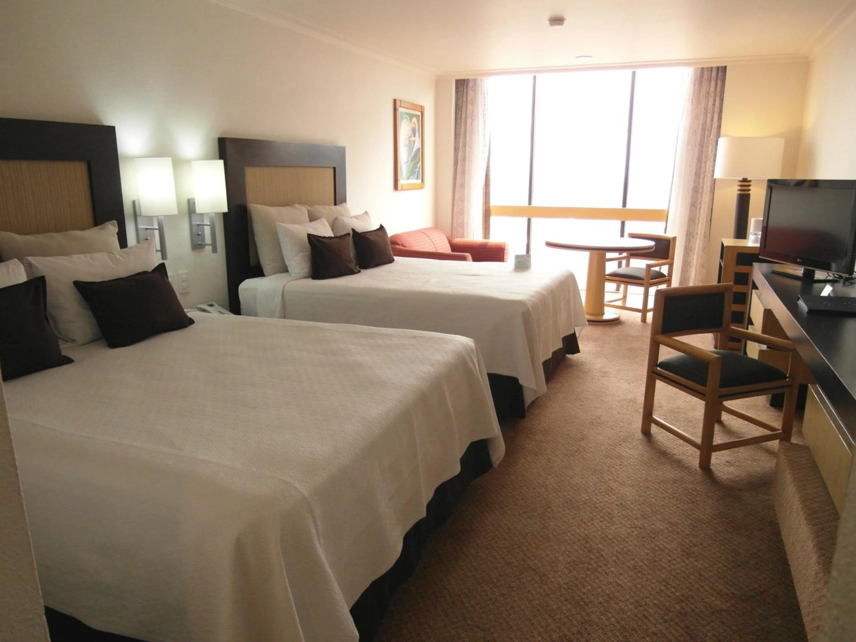 Standard Queen Room with Two Queen Beds in Hotel Royal Reforma