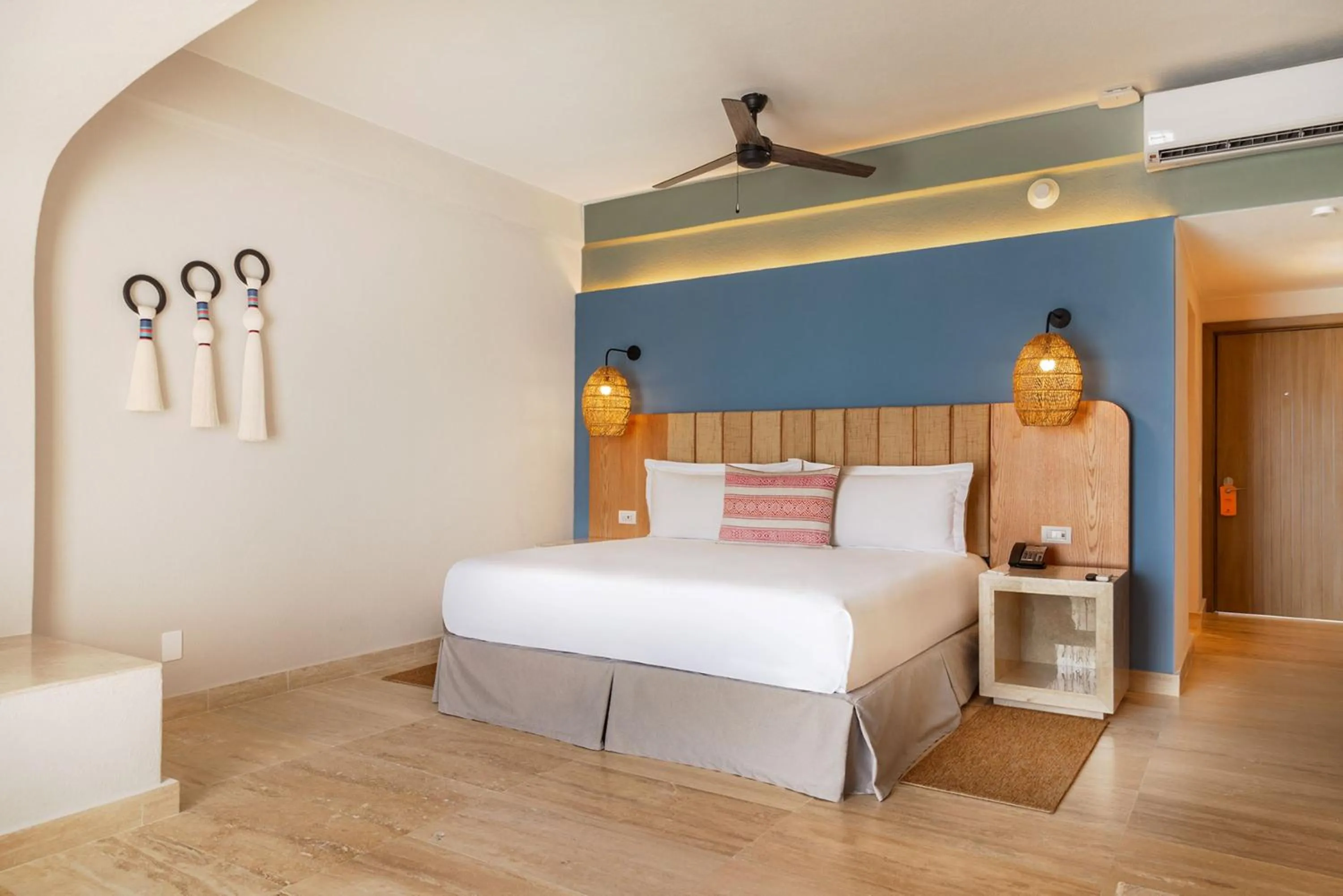 Camino Real Club King in Camino Real Acapulco Diamante