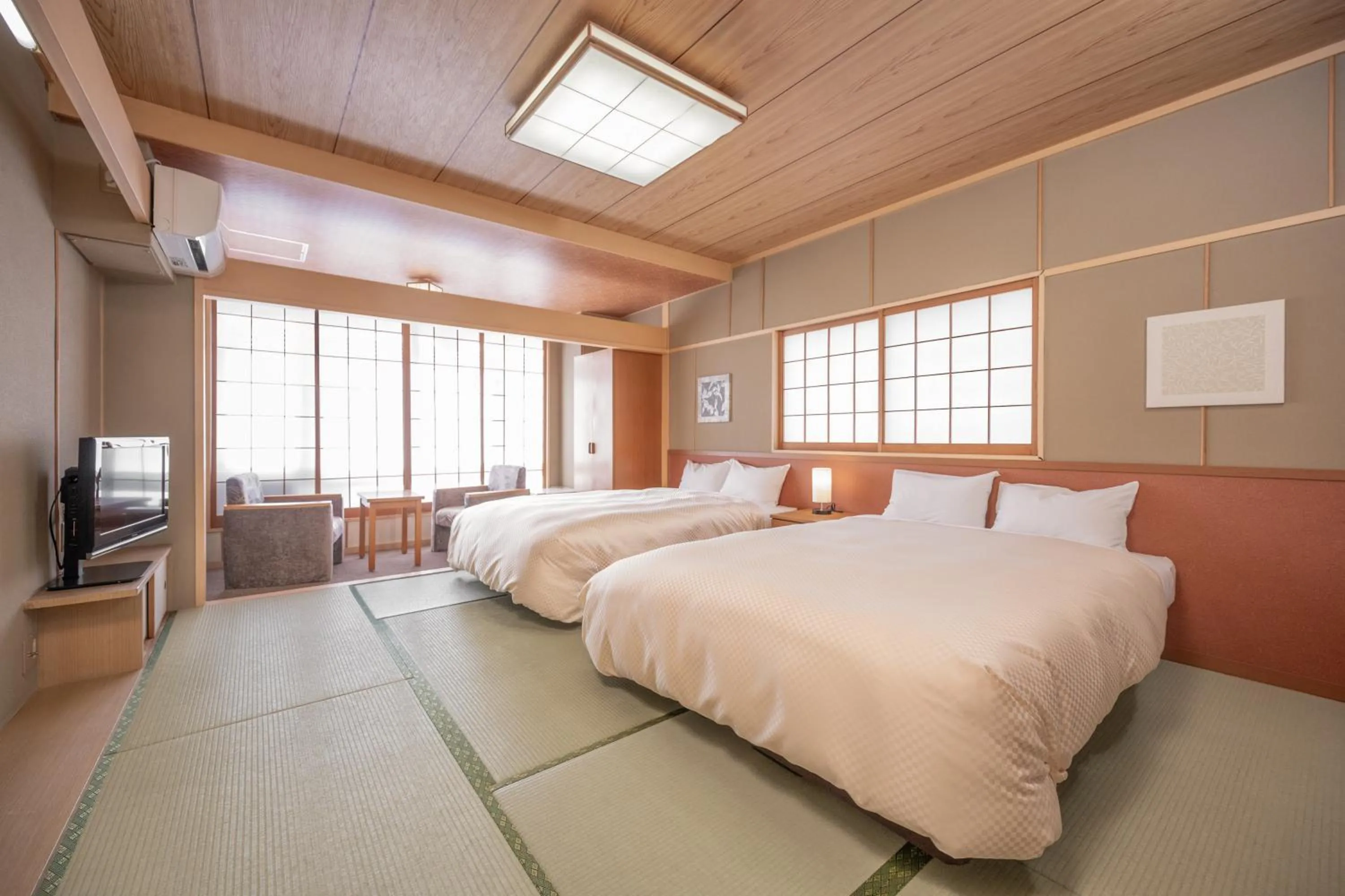 Twin Room in Yumoto Kanko Hotel Saikyo
