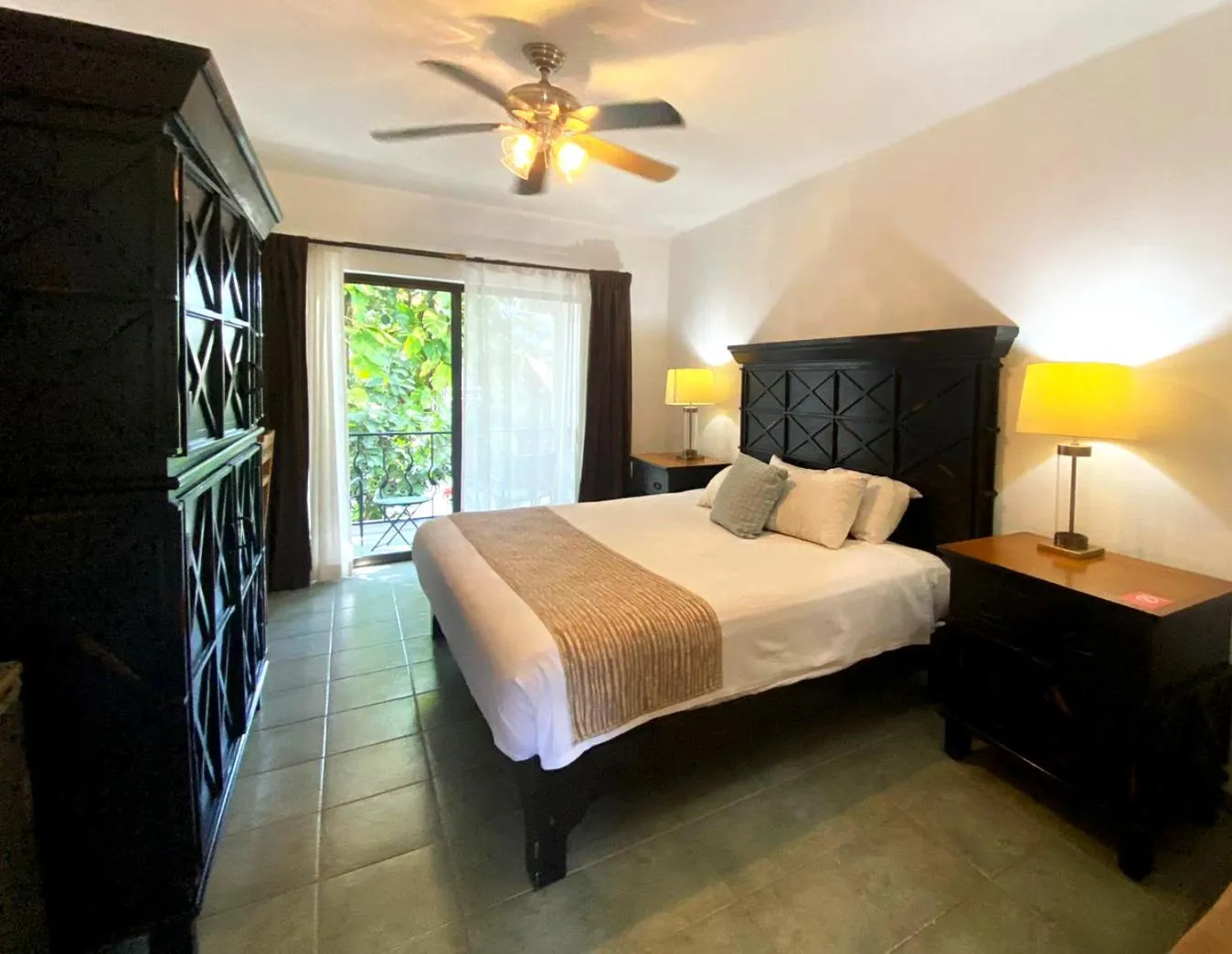 Double Room with Balcony in Hacienda Paradise Hotel