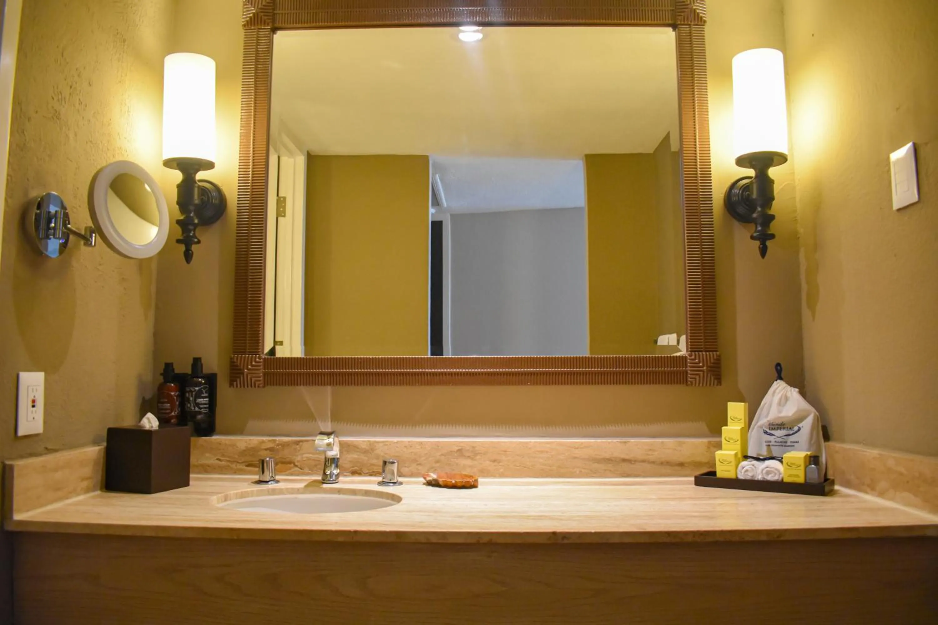 Deluxe Golf View King in Princess Mundo Imperial Riviera Diamante Acapulco