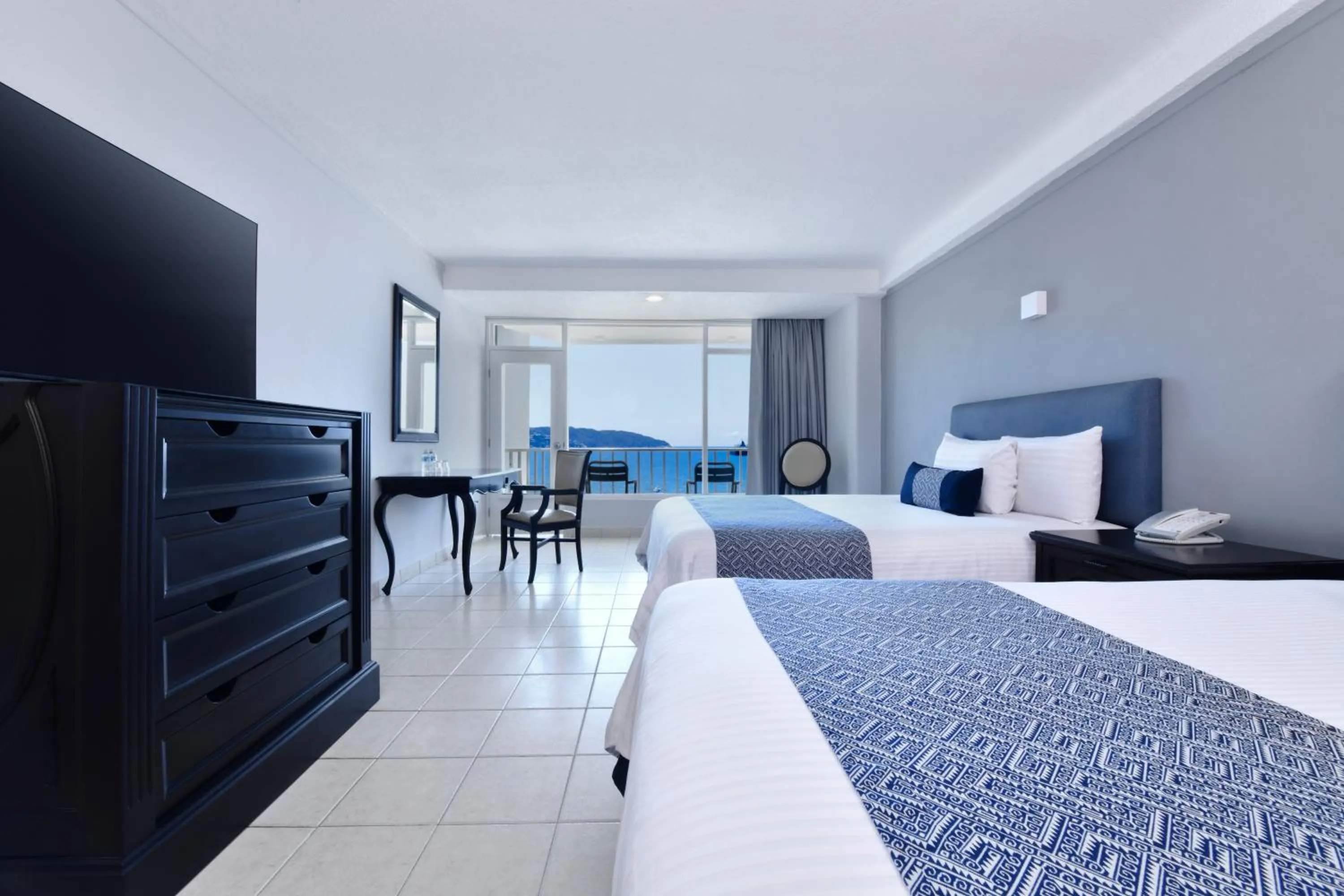 Double Room with Sea View in Krystal Beach Acapulco