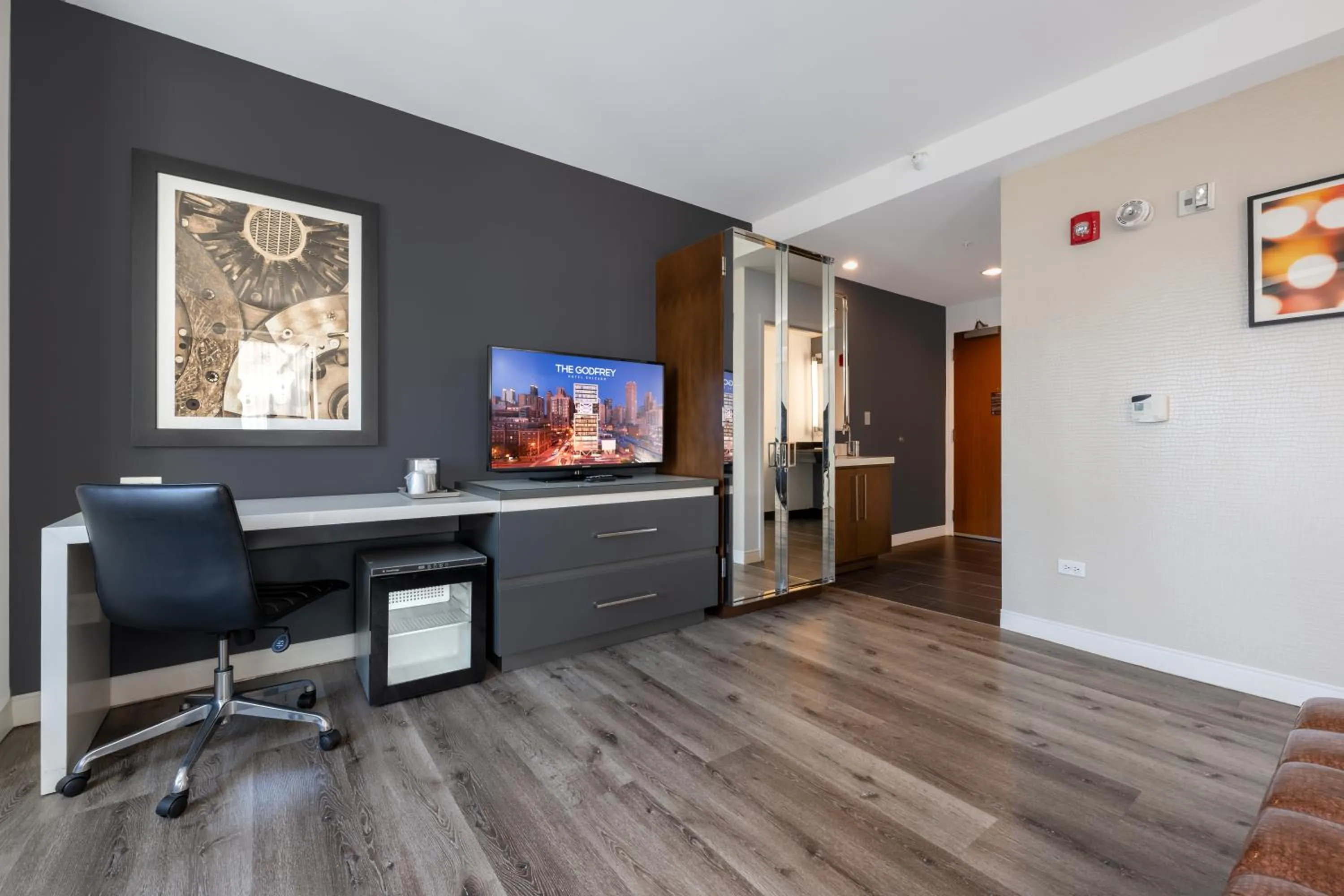 King Accessible Room  in Godfrey Hotel Chicago