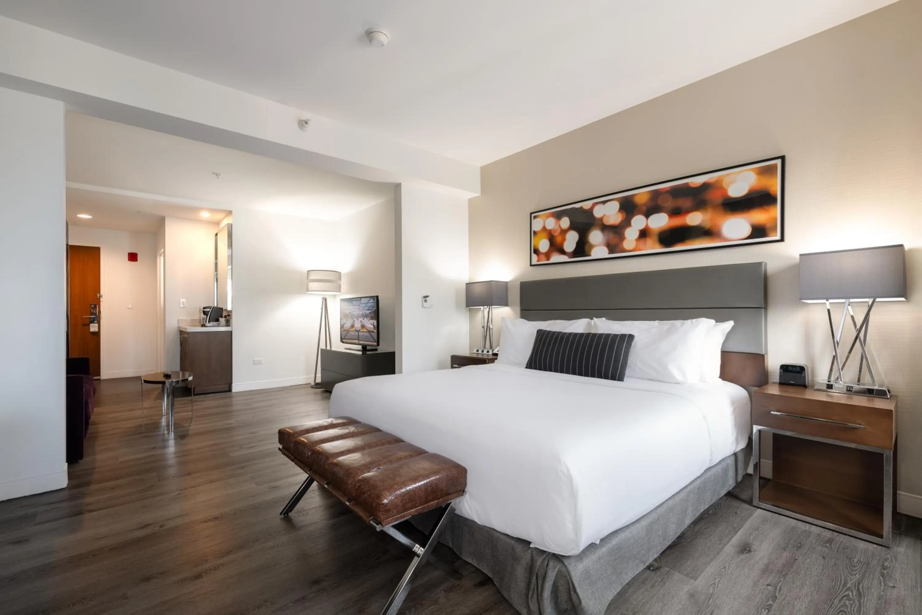 Executive King Room in Godfrey Hotel Chicago