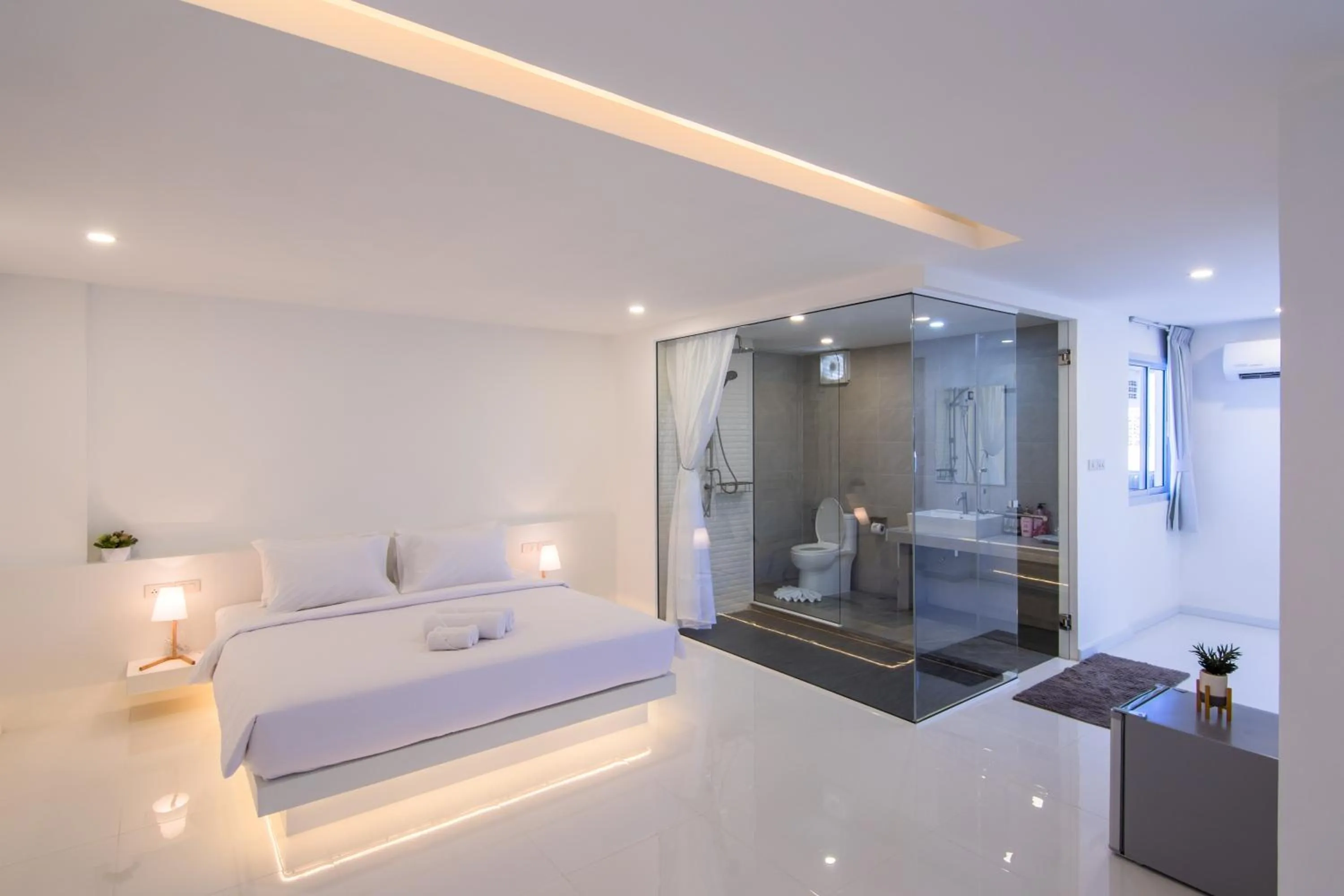 Deluxe Family Room in Thewhitehotel BY Charoensri - SHA Extra Plus
