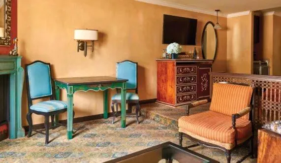 Executive Suite in Petit Ermitage