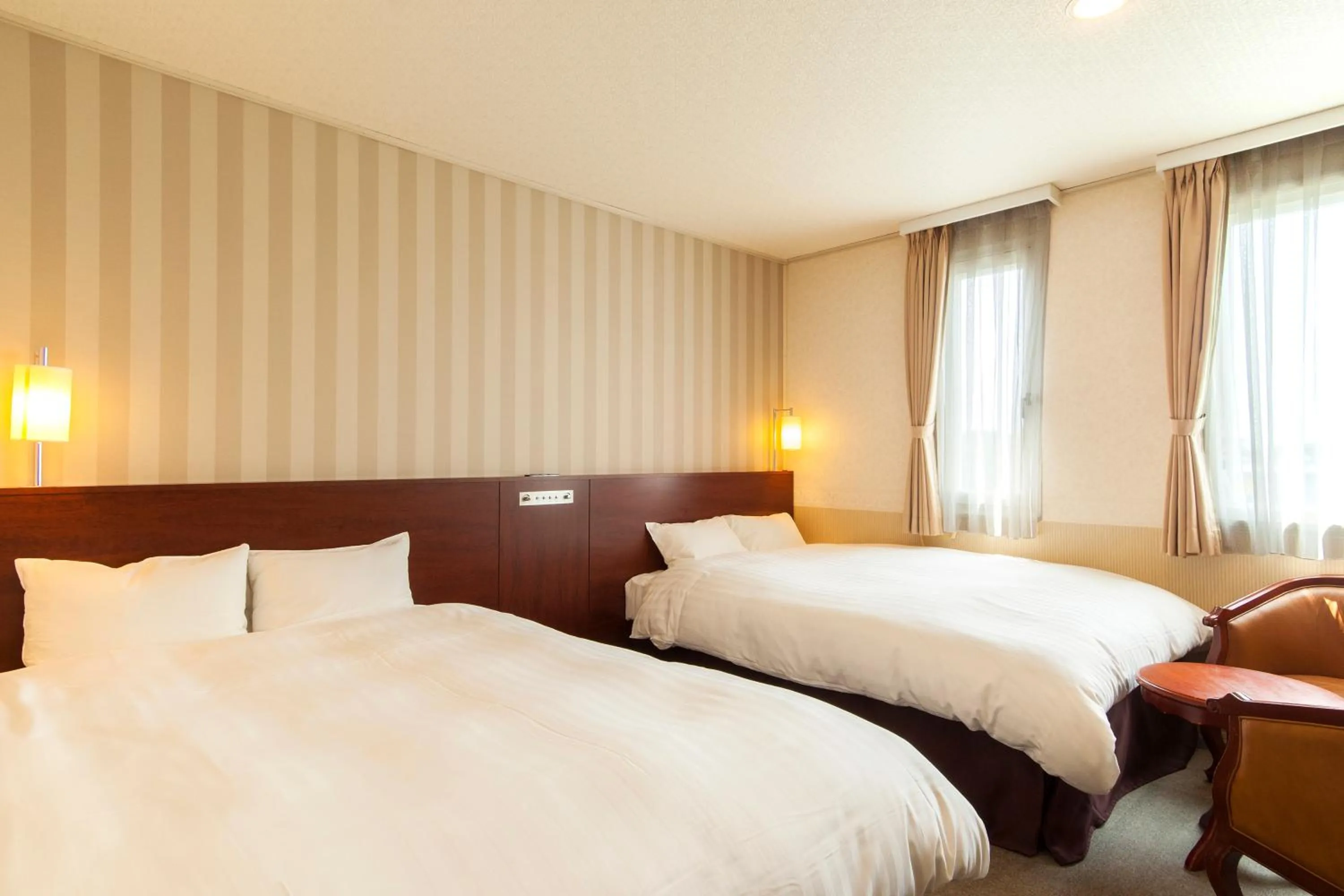 Twin Room - Non-Smoking in TsukubaNoYu Urban Hotel