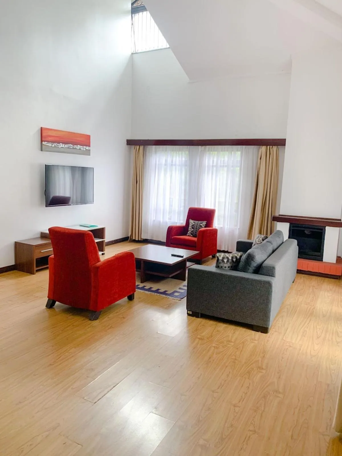 Deluxe Apartment in Heri Heights Hotel Apartments, SureStay Collection by Best Western