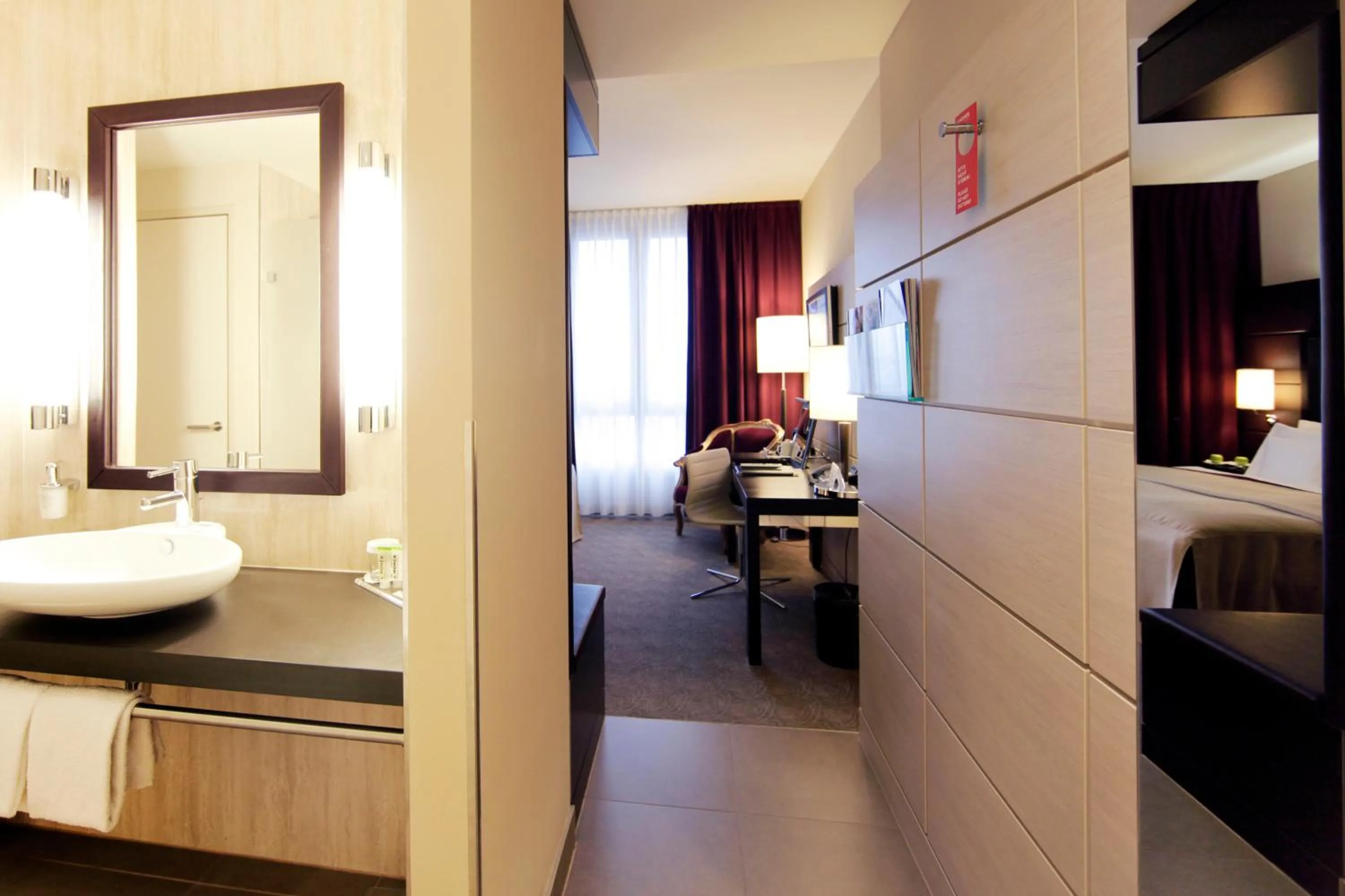 King Room - single occupancy in Lindner Hotel Vienna Am Belvedere, part of JdV by Hyatt