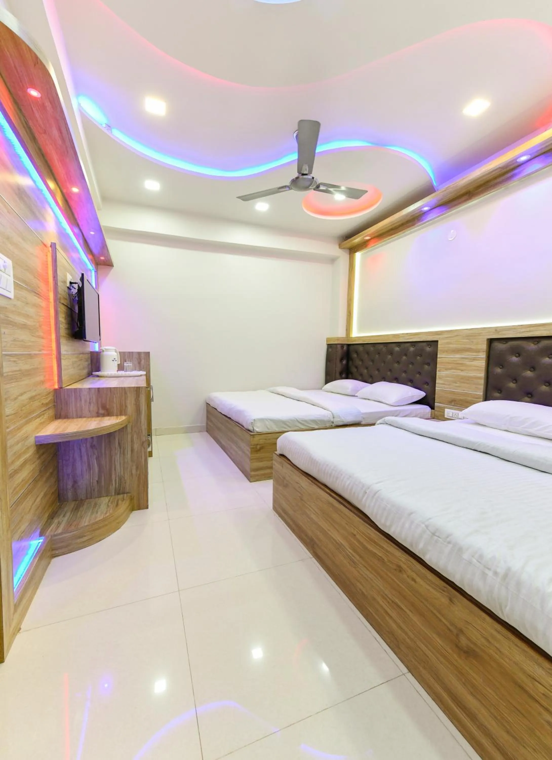 Family Room with Bathroom in HN Palace Homestay