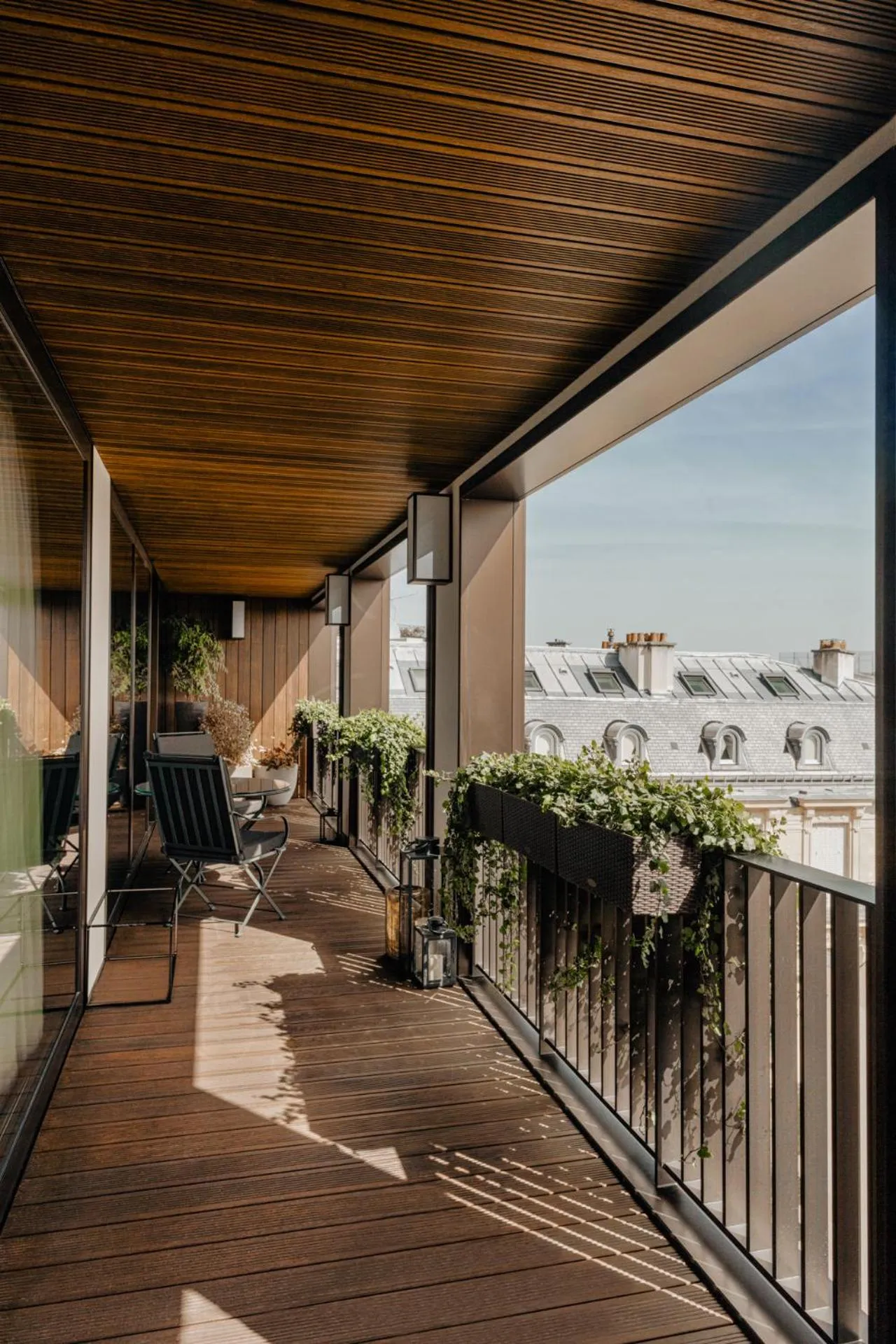 Executive Suite with Terrace in Bvlgari Hotel Paris