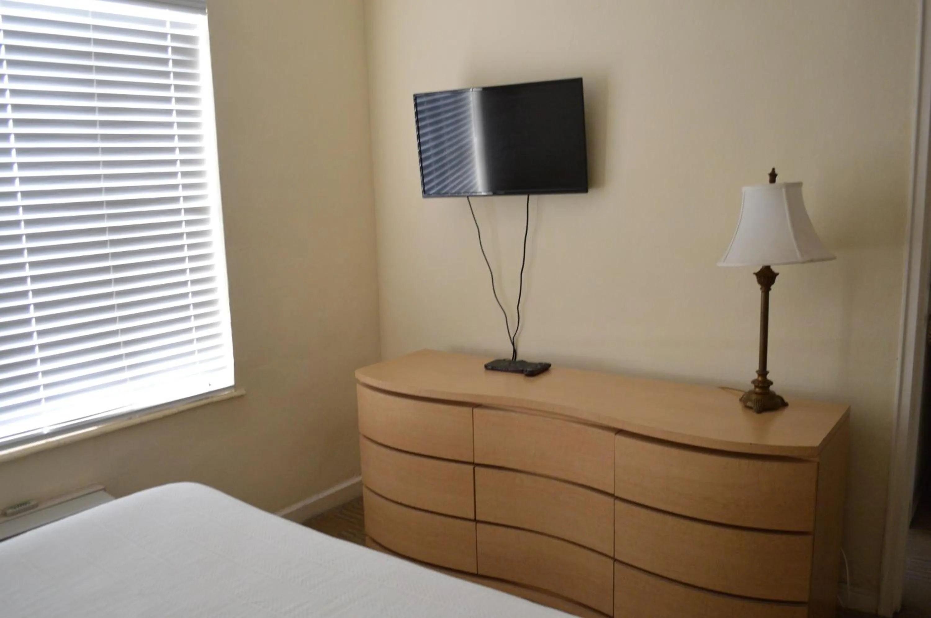 Deluxe Queen Room with Two Queen Beds in Island House South Beach