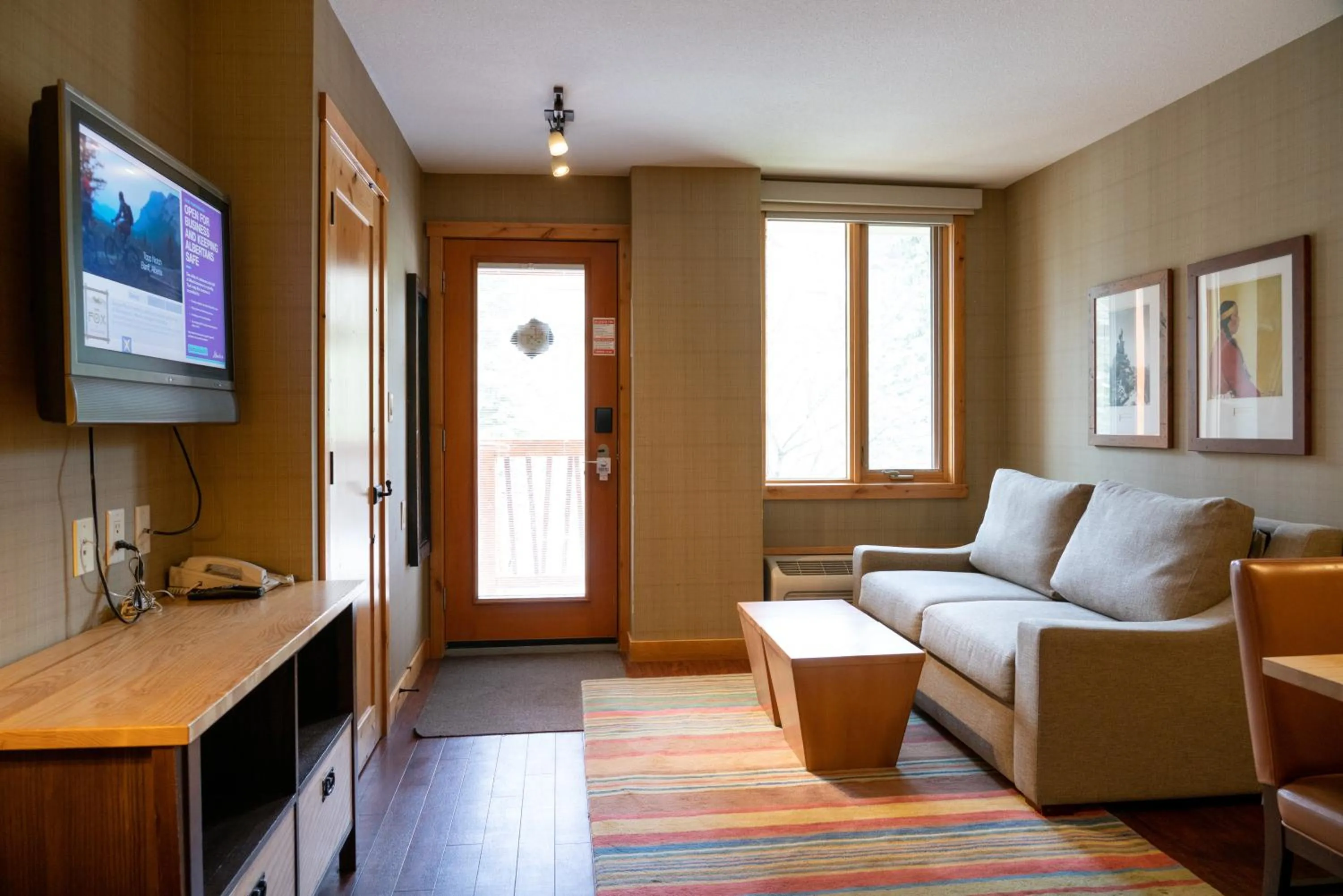 One-Bedroom Suite with Two Doubles in Fox Hotel and Suites