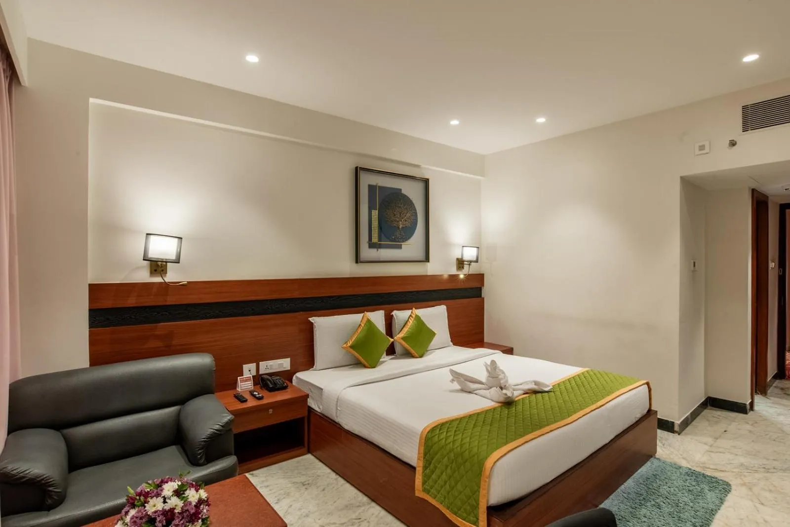 Deluxe King Room in Royal Regency