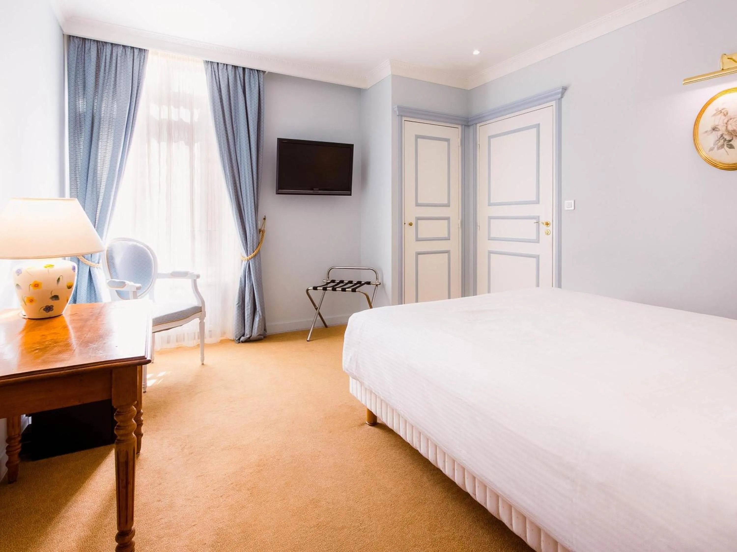 Standard Twin/Double Room in Mercure Moulins Centre Hôtel de Paris
