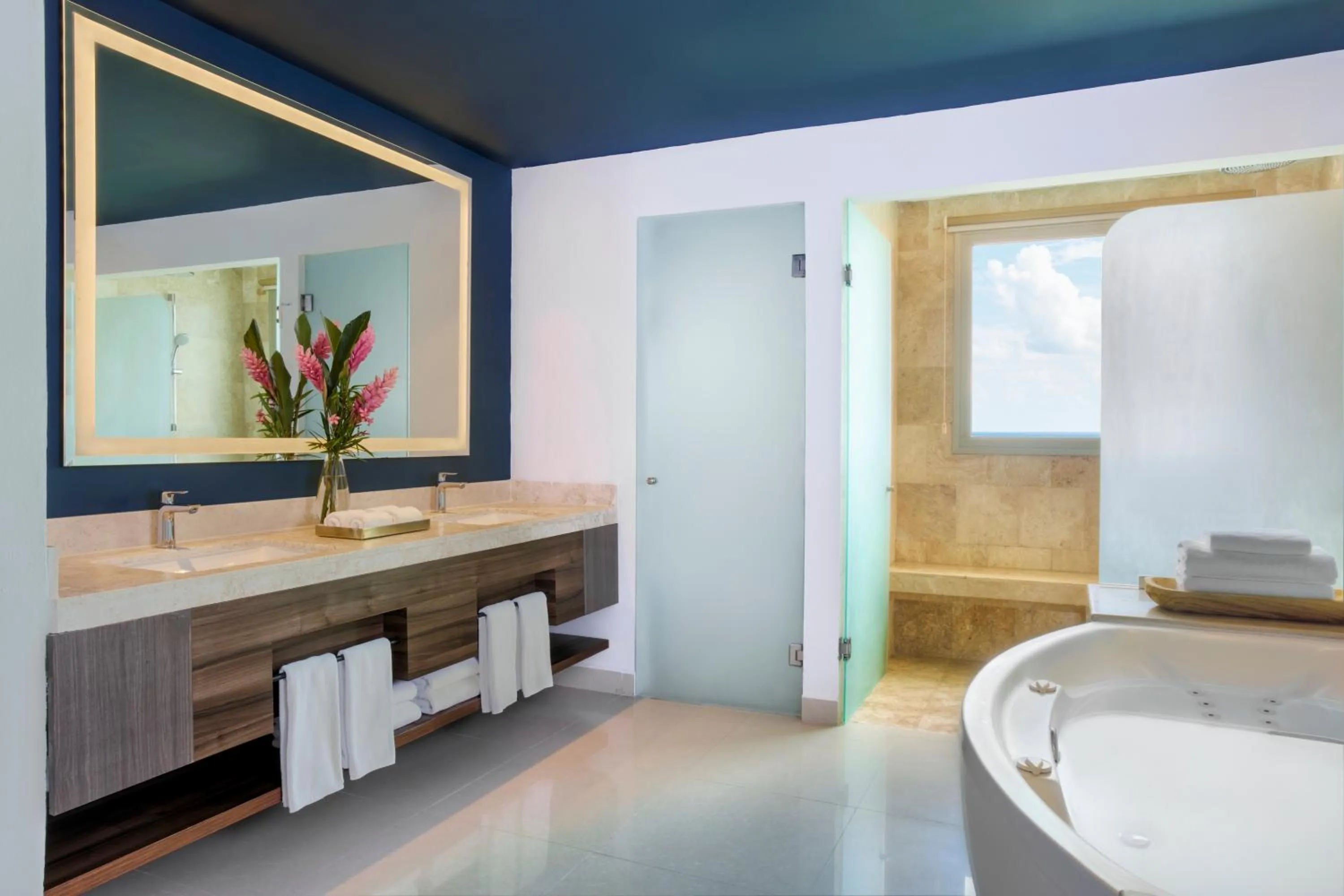 Oceanfront Club Junior King Suite - Pool Walkout in Hyatt Ziva Riviera Maya All-Inclusive