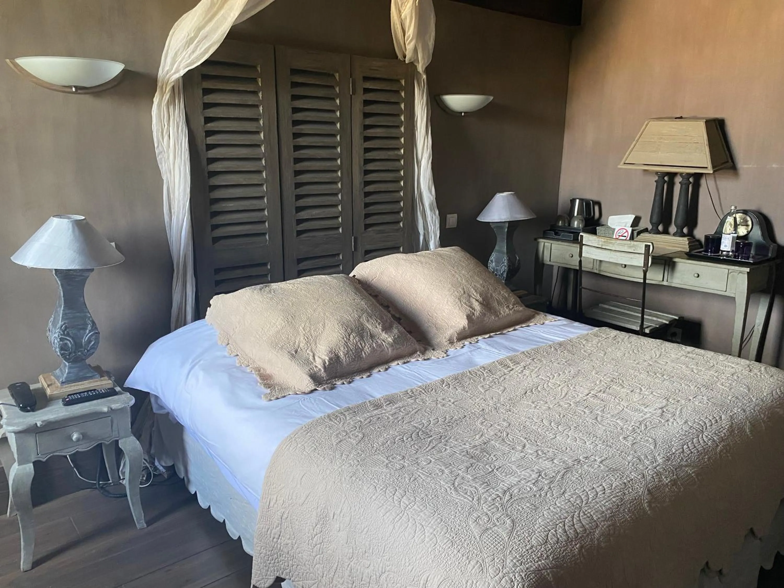 Cozy Room in Hôtel de la Tour