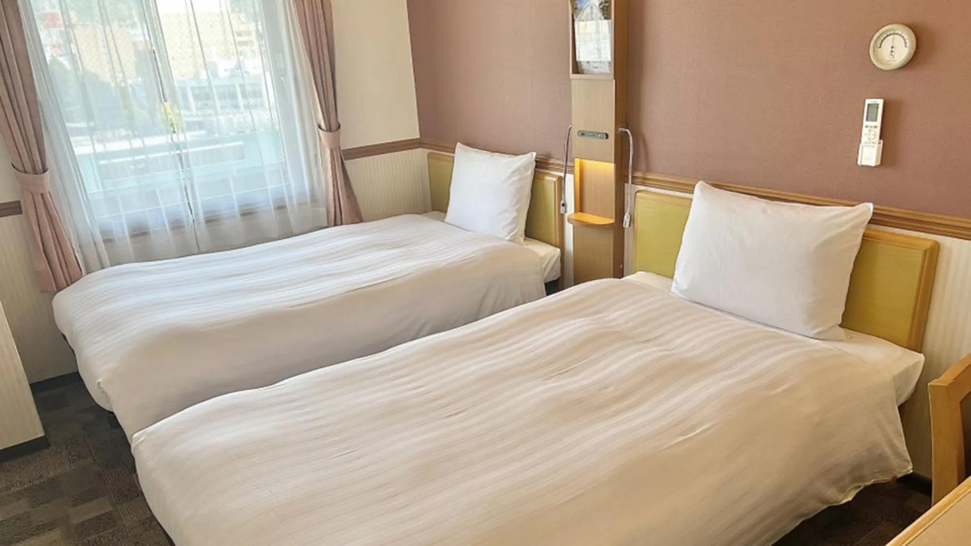 Twin Room - single occupancy - Smoking in Toyoko Inn Tokuyama-eki Shinkansen-guchi