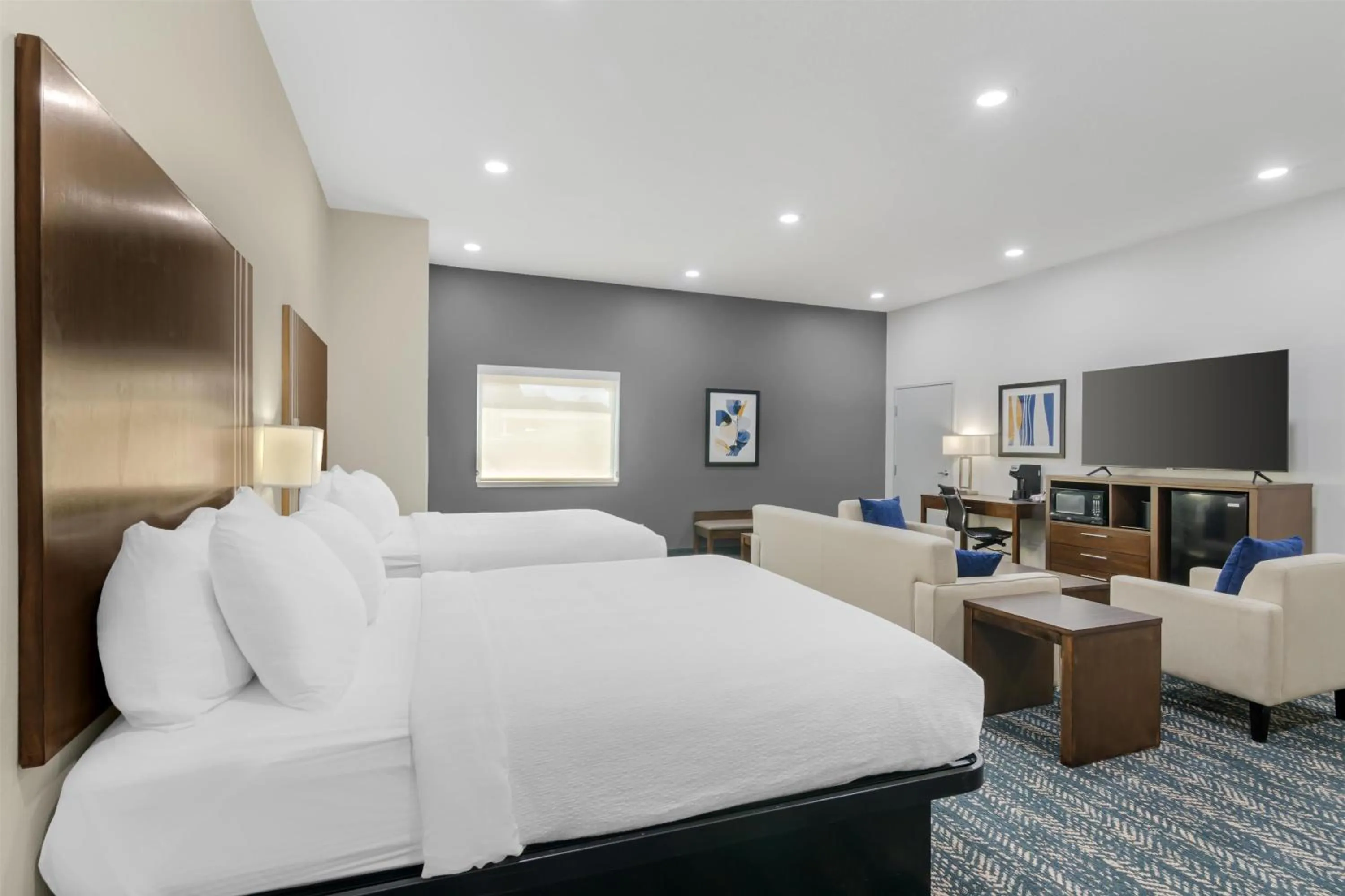 Double Queen Suite - Non-Smoking in Best Western Plus Washington Hotel