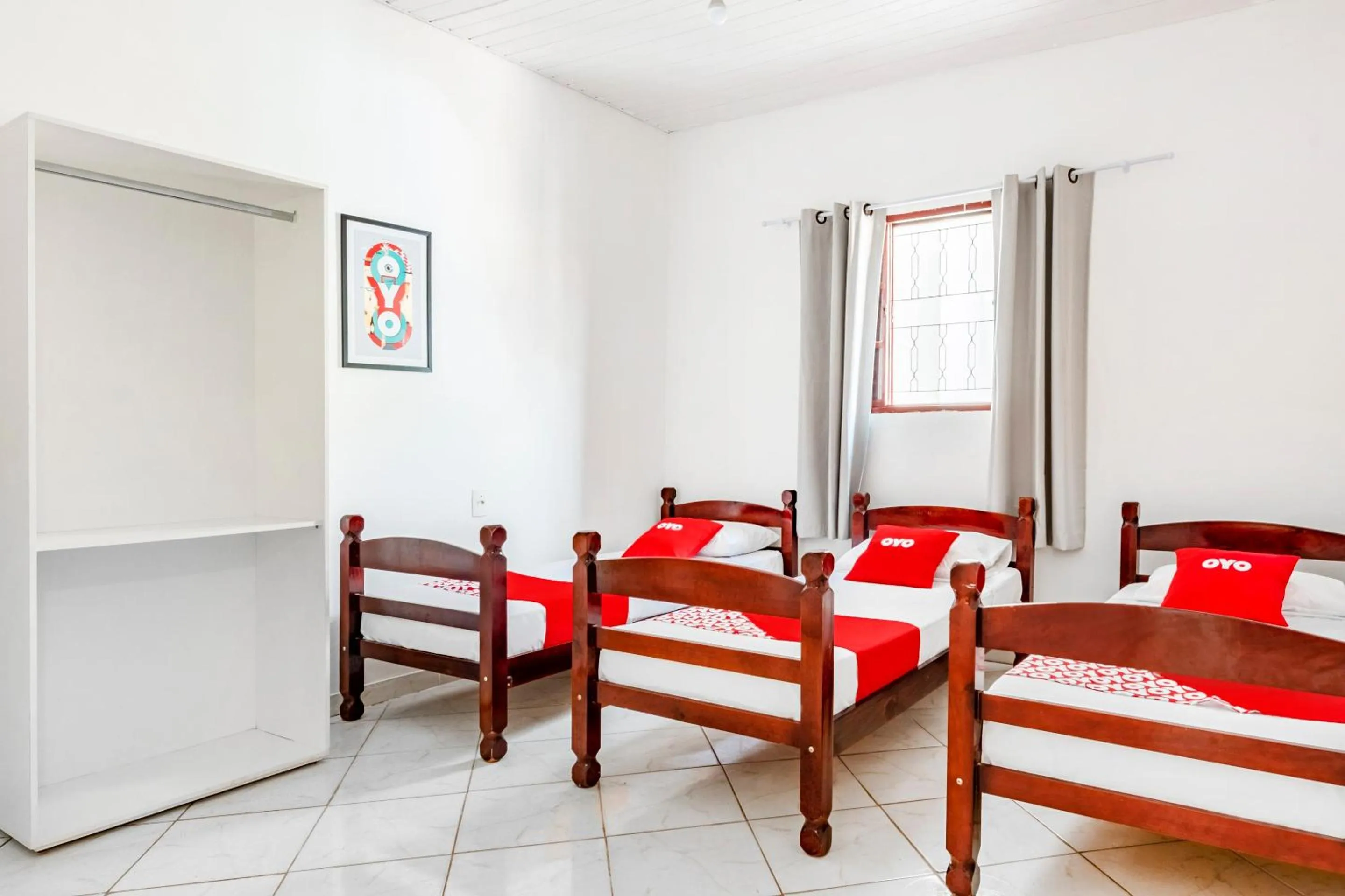 Standard Triple Room in OYO Pousada Tia Léo Campinas