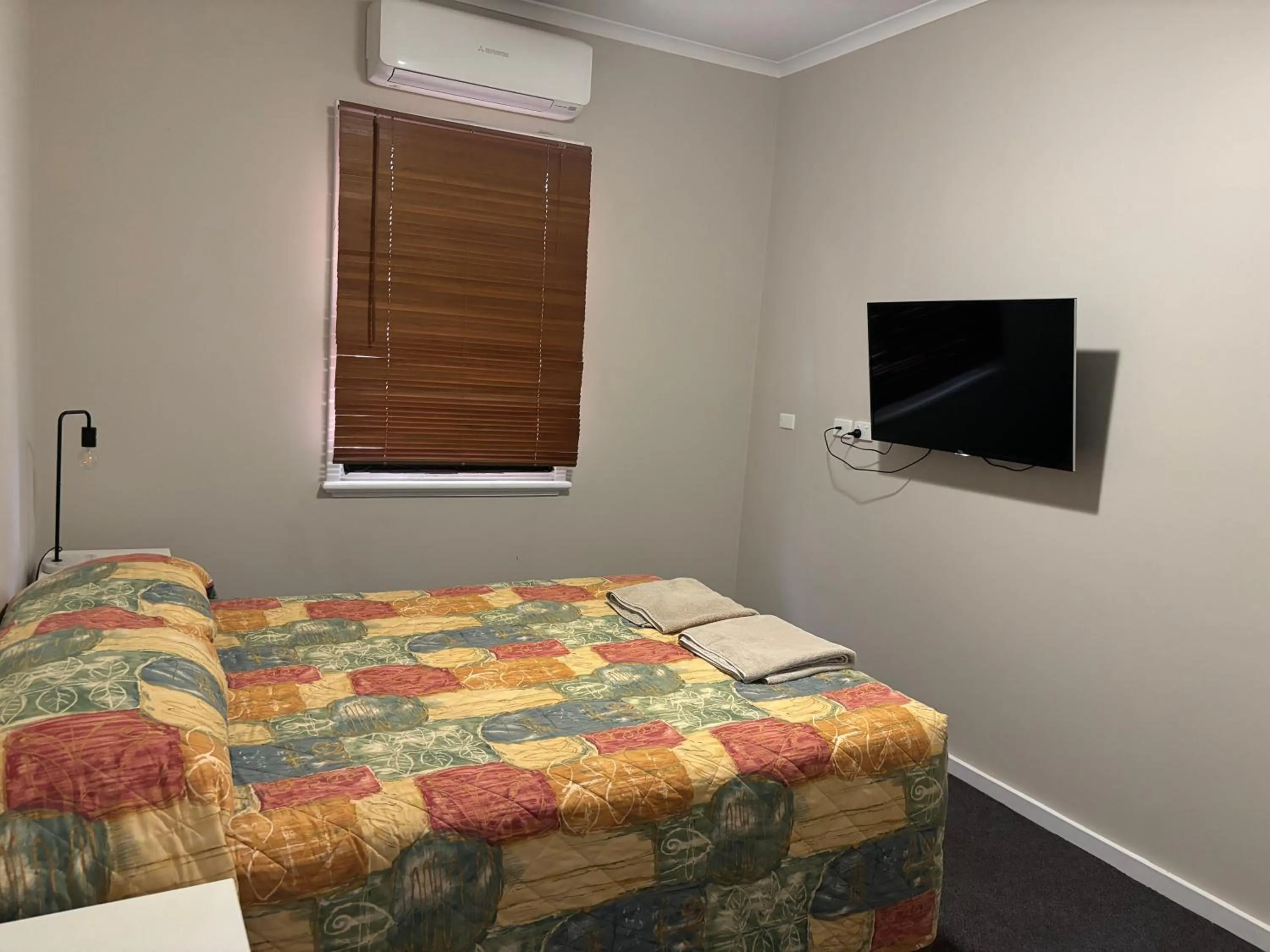 One-Bedroom Apartment in Broken Hill Tourist Lodge