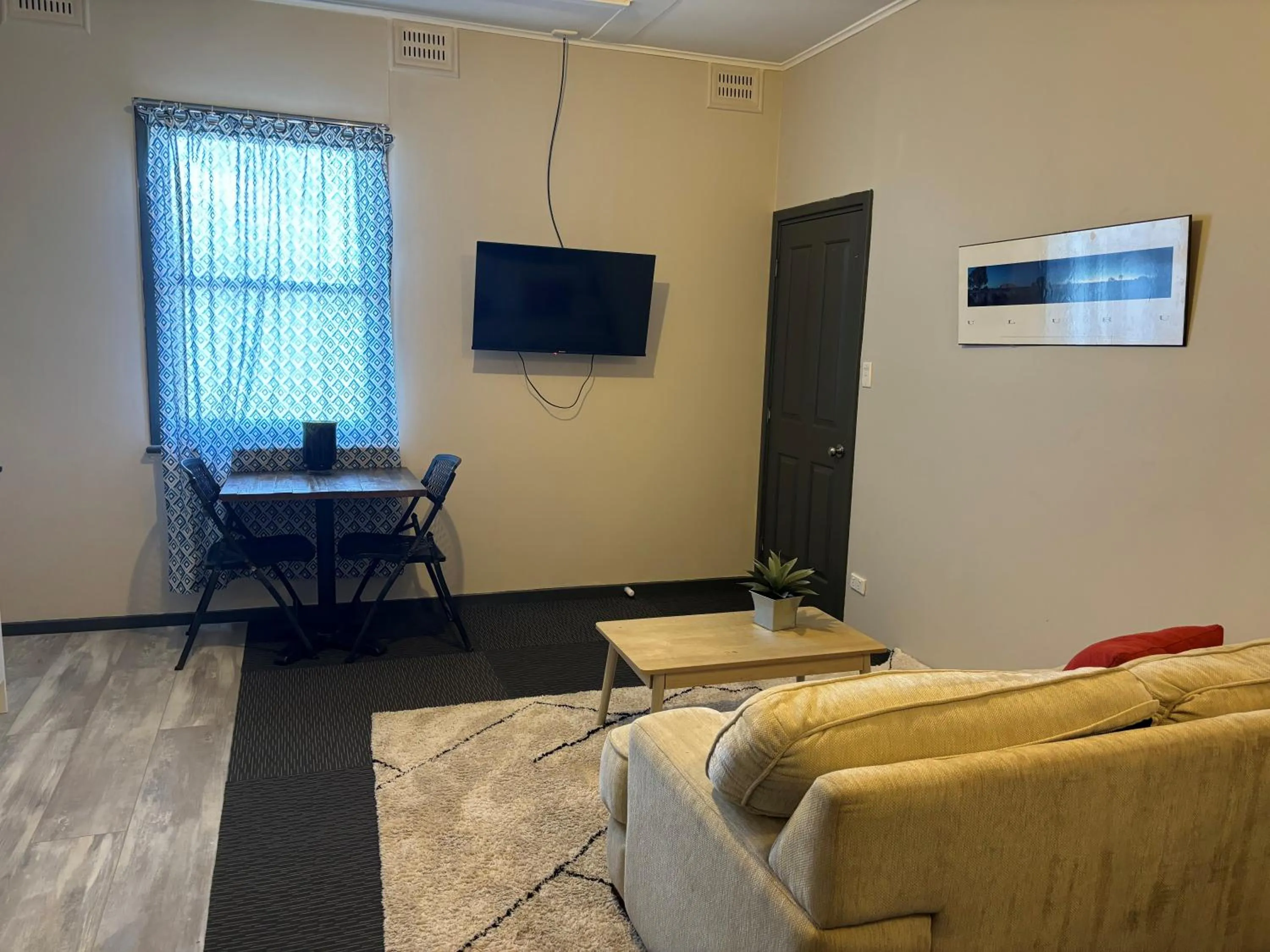 Two-Bedroom Apartment in Broken Hill Tourist Lodge
