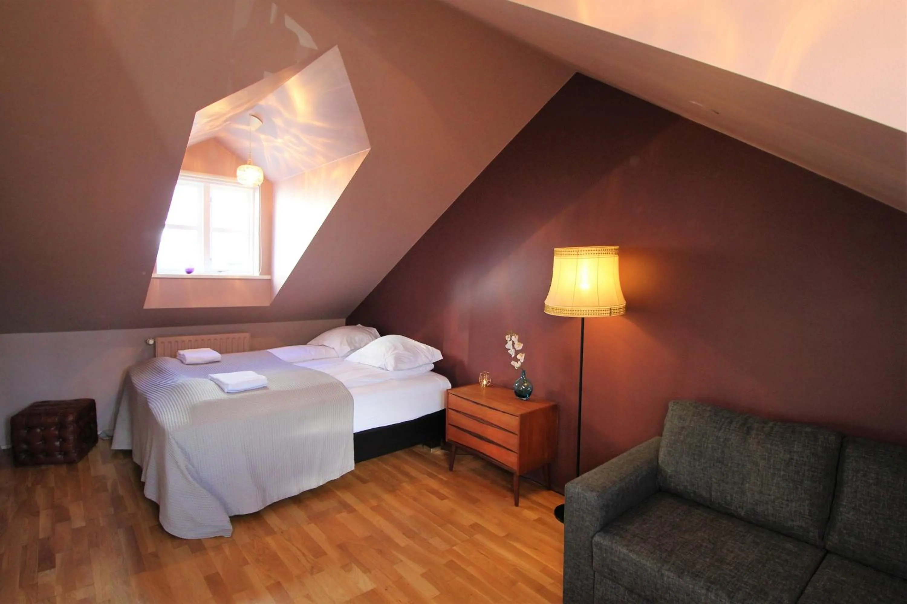 Superior Double Room in Grettir Guesthouse Downtown Charm