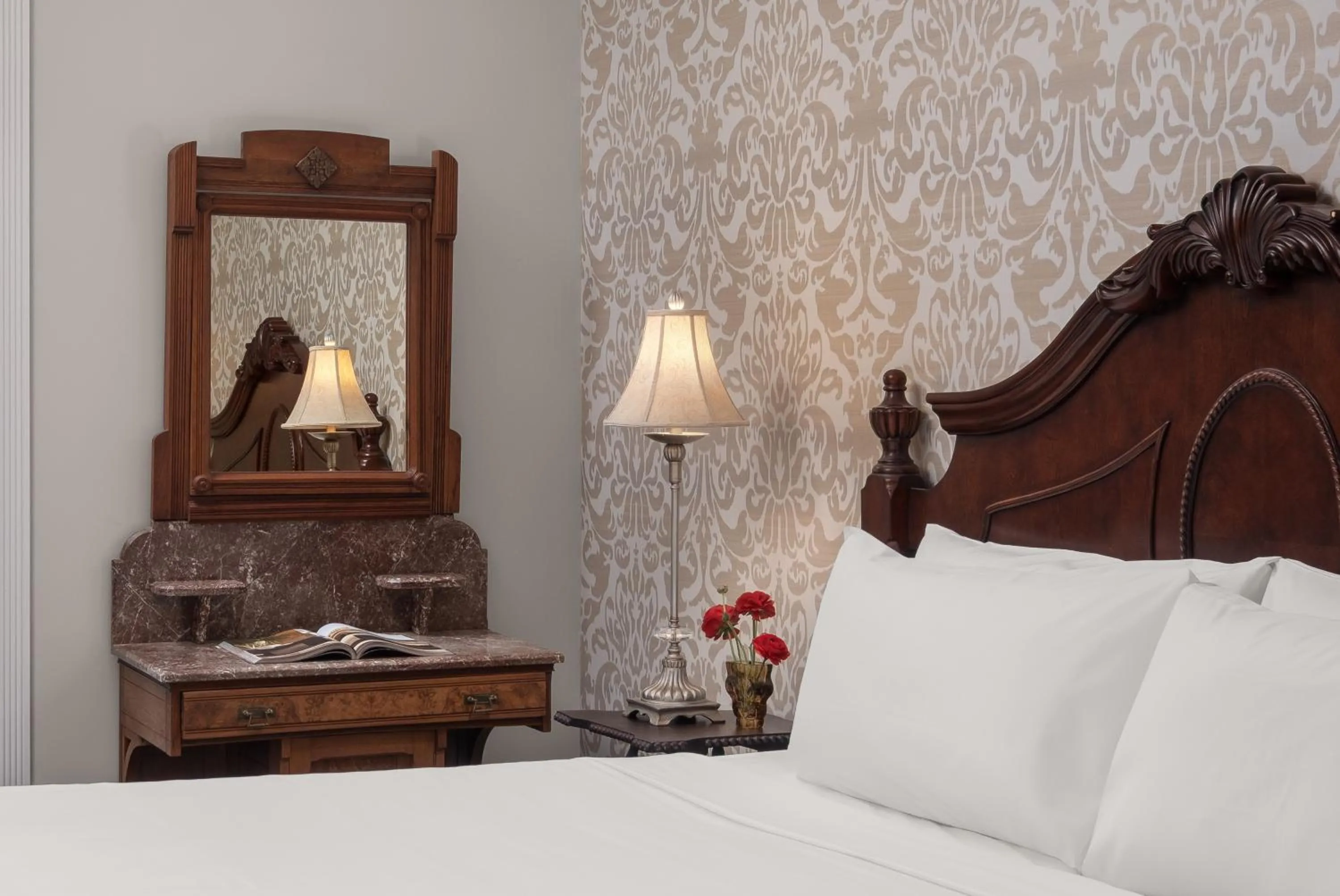 King Room with Balcony in National Hotel Jackson, Tapestry Collection by Hilton