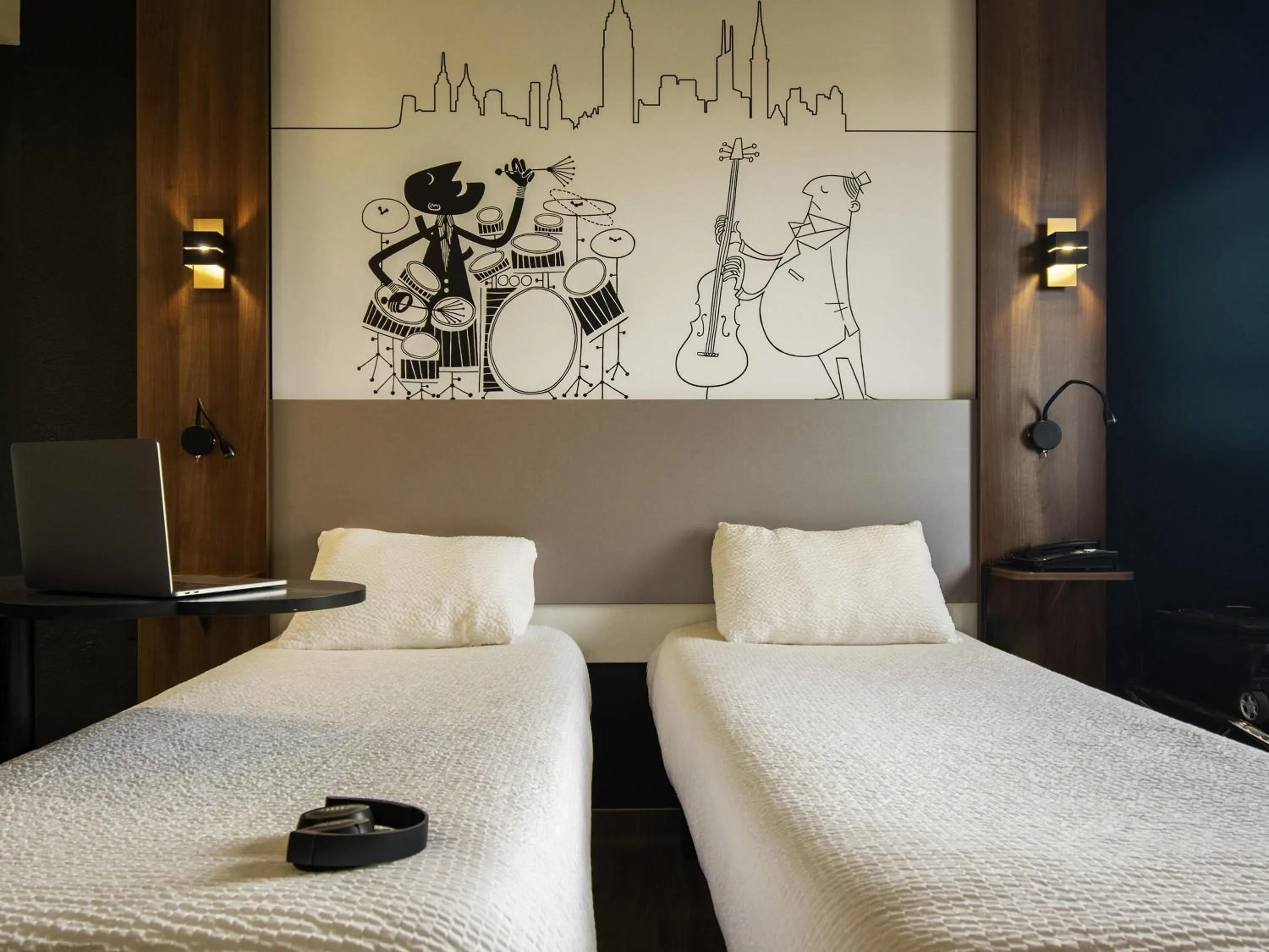 Twin Room in Ibis Styles Toulouse Blagnac Aéroport