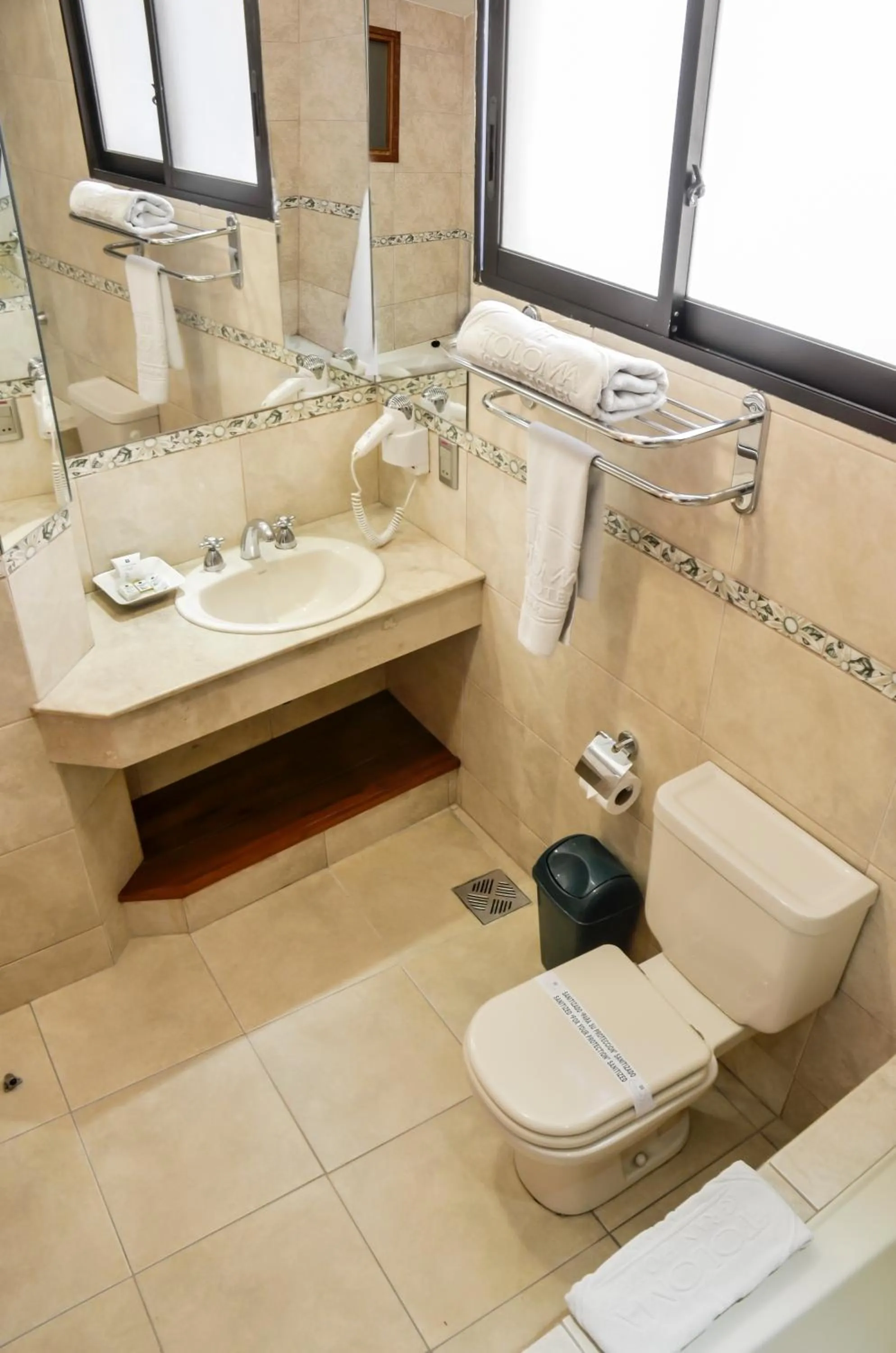 Family Room in Gran Hotel Toloma