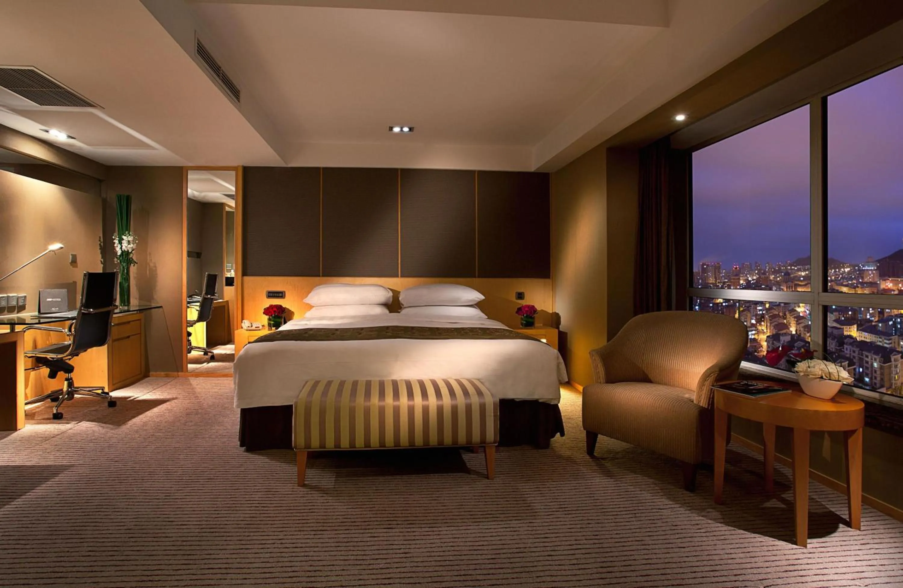 Deluxe King Room - single occupancy in Kempinski Hotel Dalian