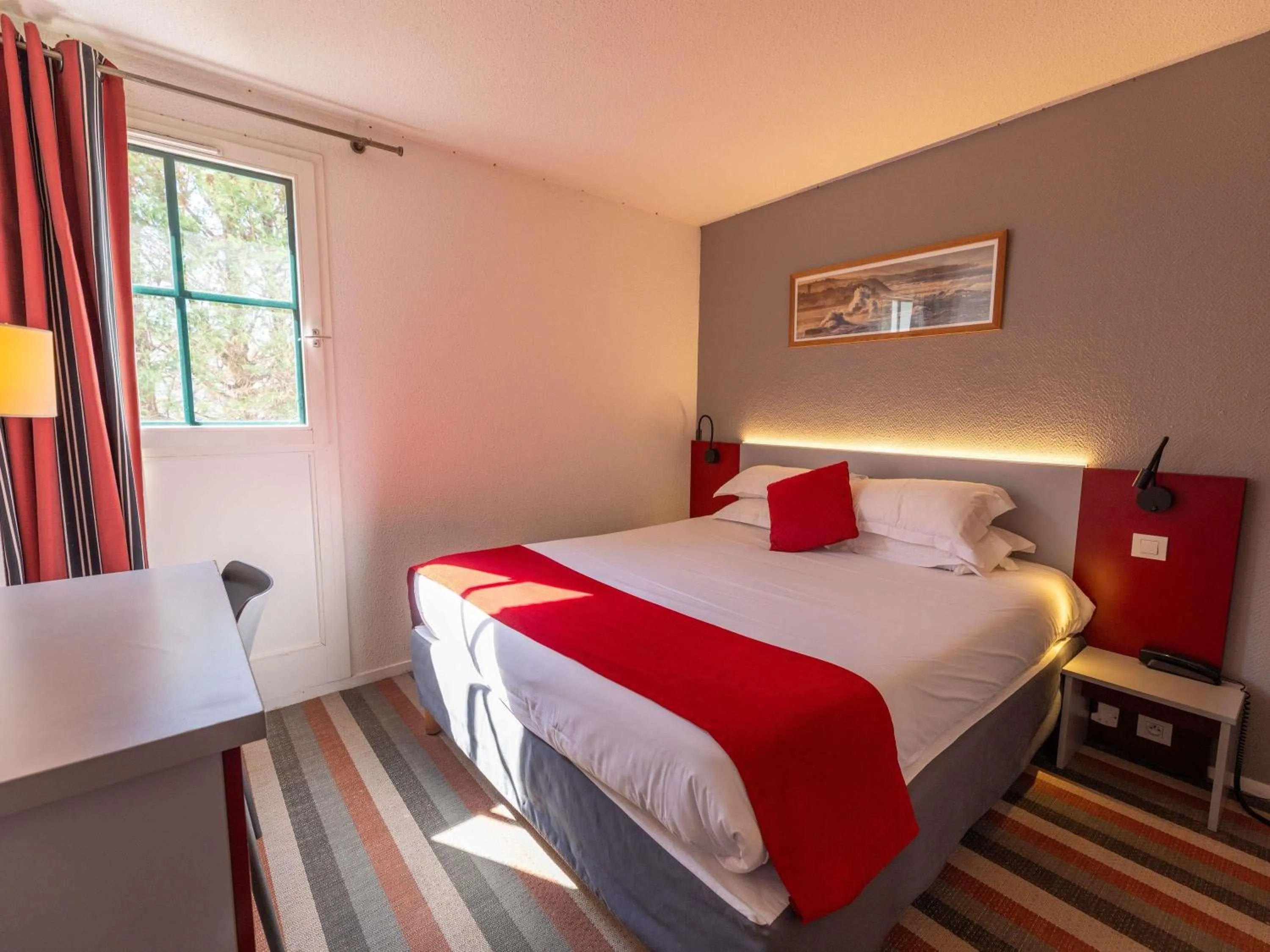 Classic Double Room in Hotel Donibane Saint-Jean-de-Luz
