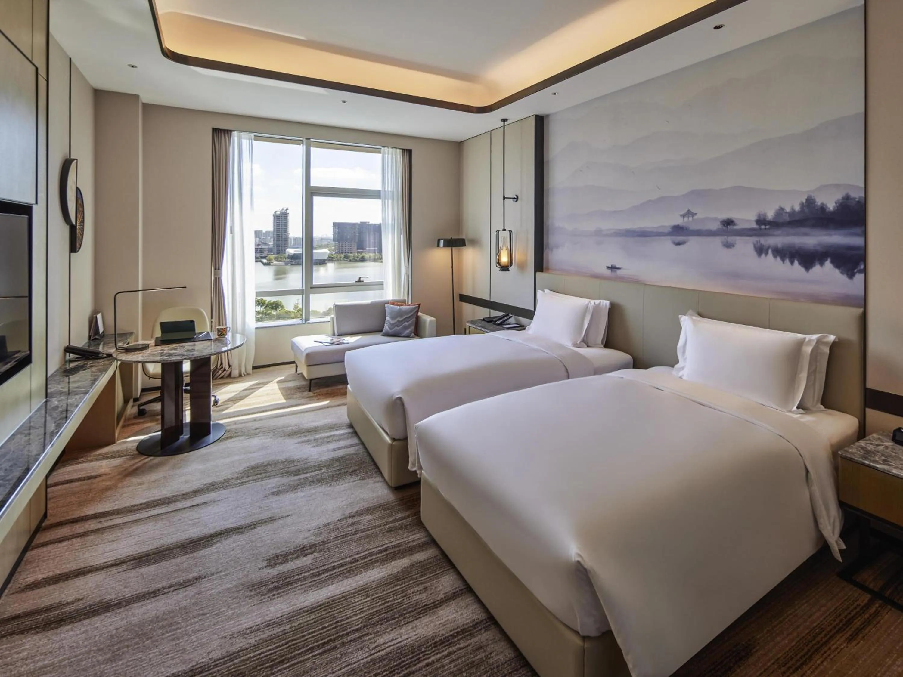 Deluxe Twin Room with Lake View in Pullman Suzhou Taicang