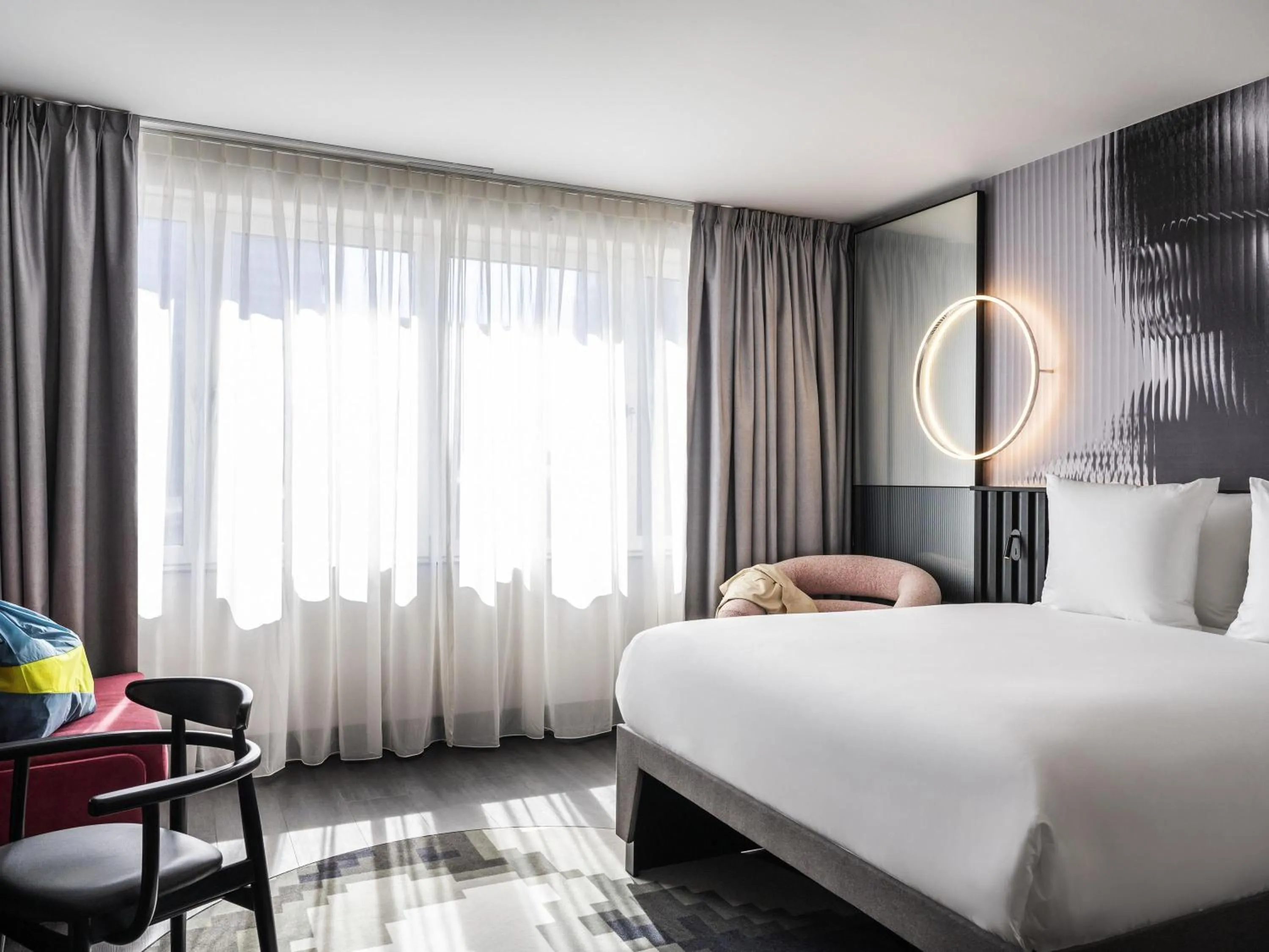 Superior Queen Room with Single Sofa Bed in Tribe Amsterdam City