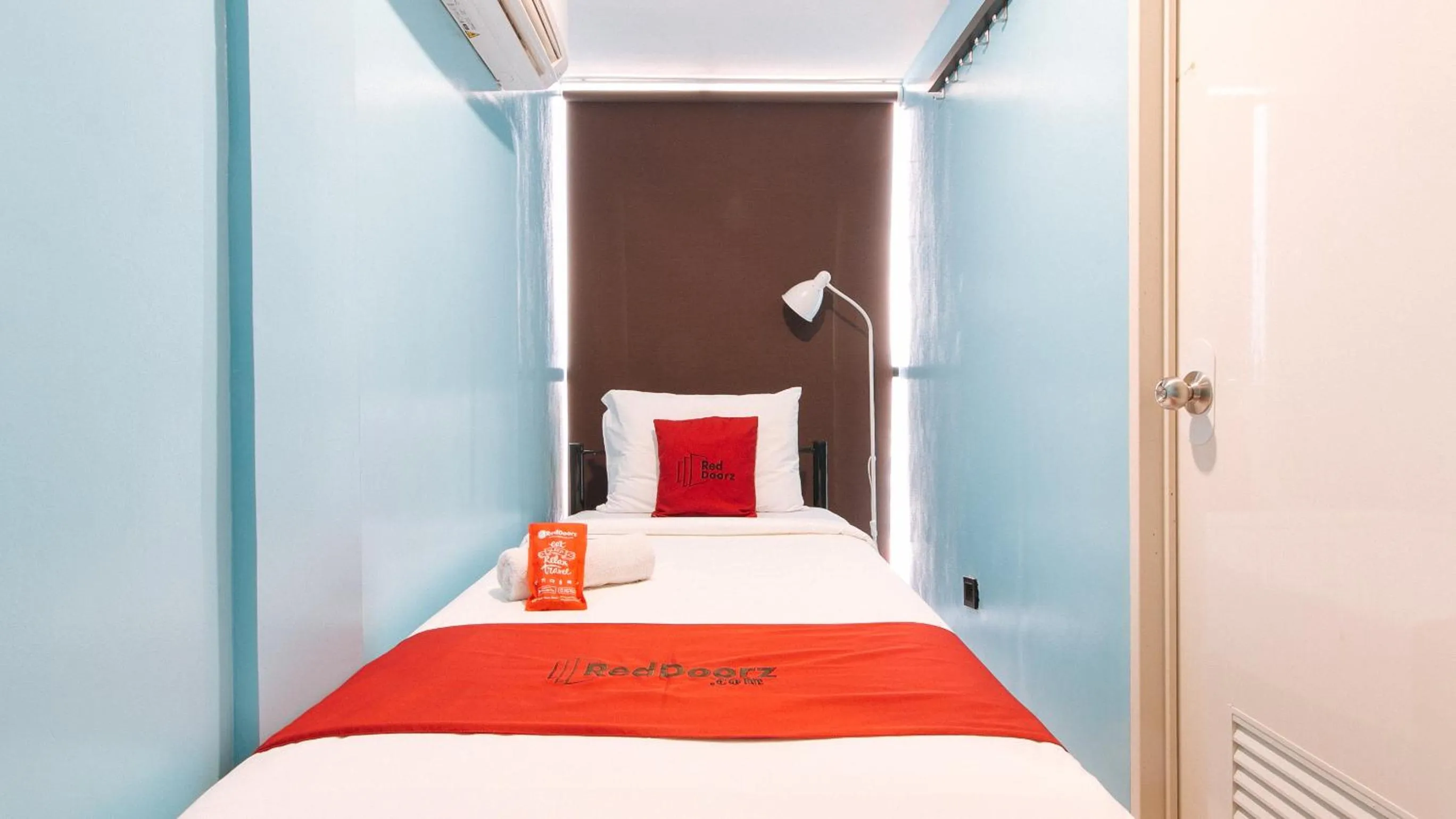 Single Room - single occupancy in RedDoorz @ Greenview Hotel and Restobar Masbate