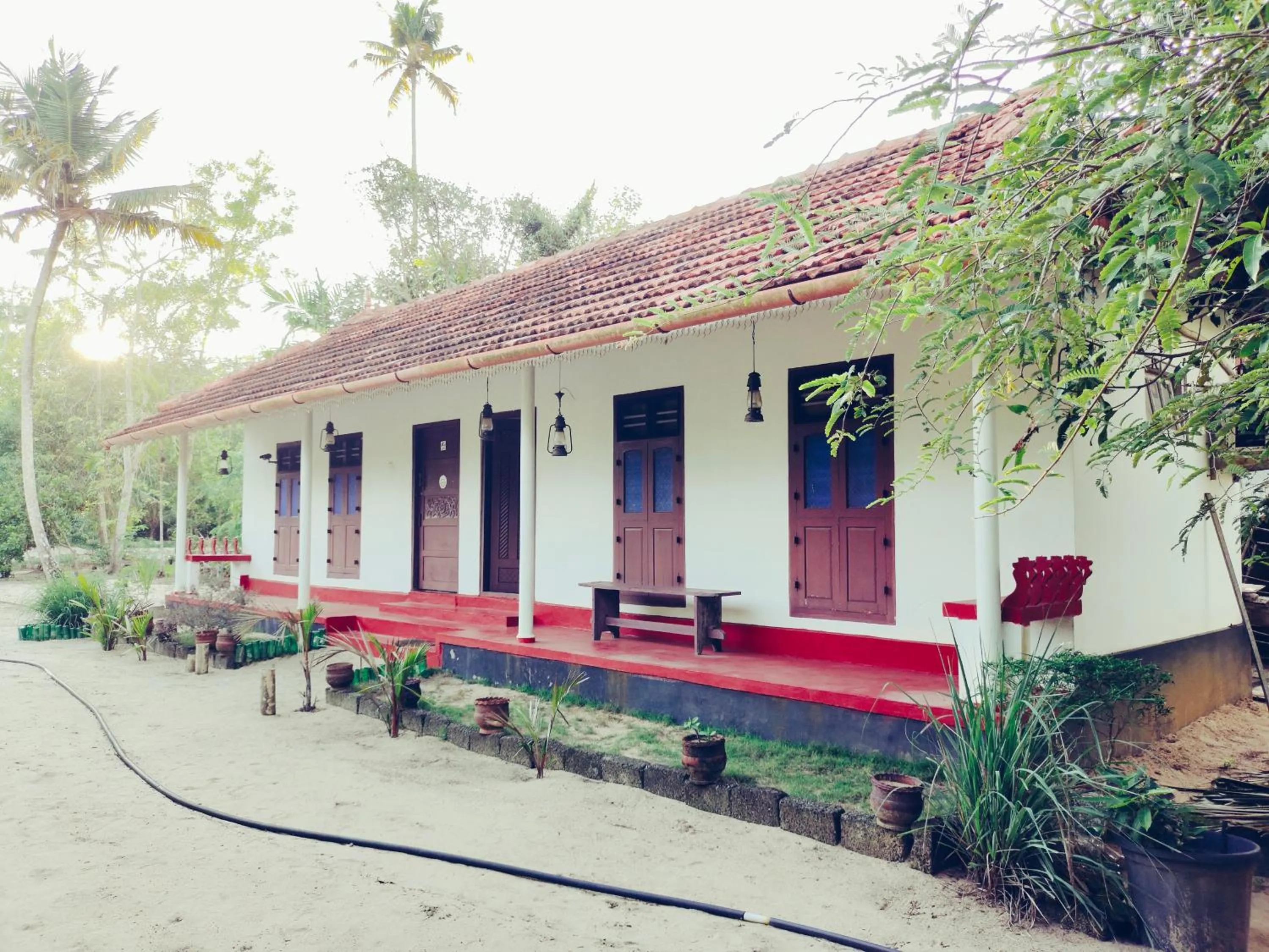 Large Double or Twin Room - single occupancy in Achayans Homestay Mararikulam