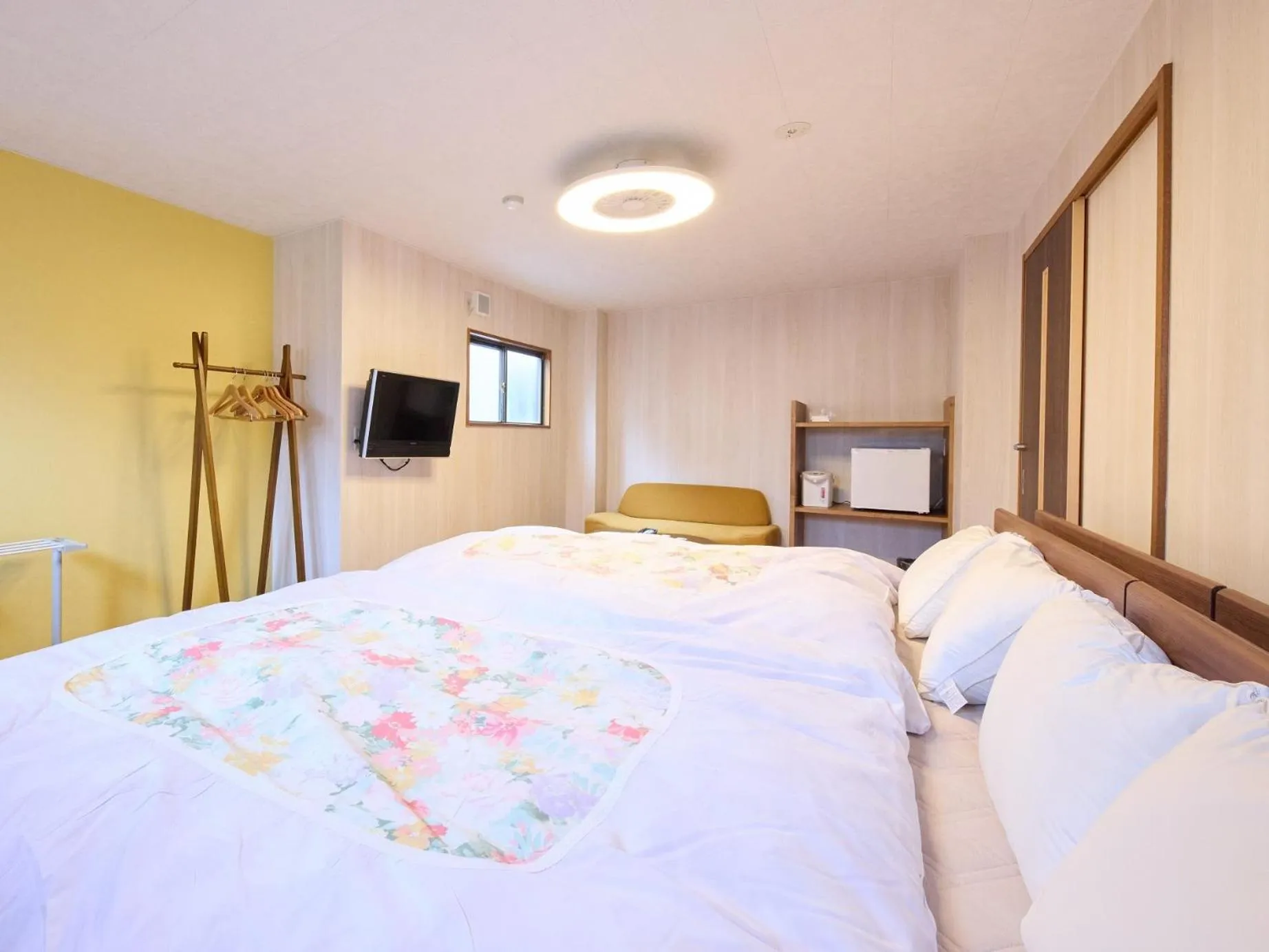 Family Room with Shower - single occupancy in Yodoya