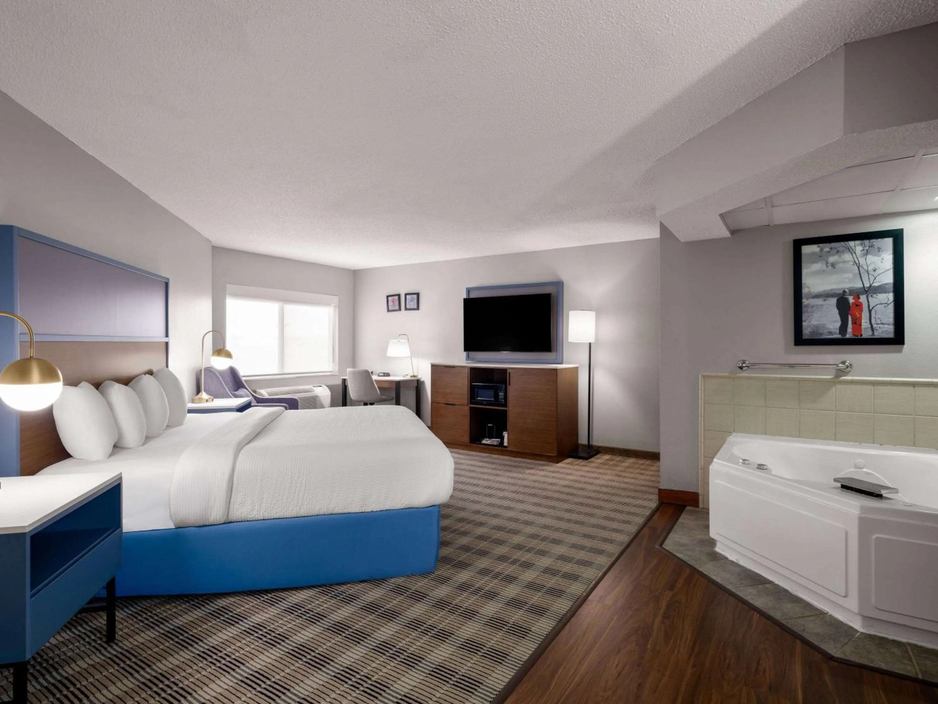 Superior King Suite - Non-Smoking in AmericInn by Wyndham Shakopee Near Canterbury Park