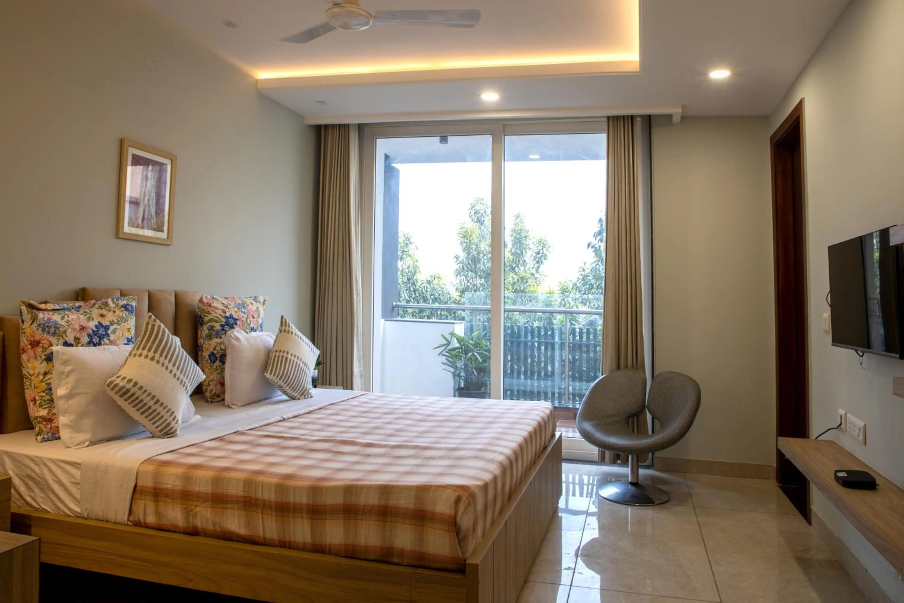Studio with Balcony in Perch Service Apartment-MG Road