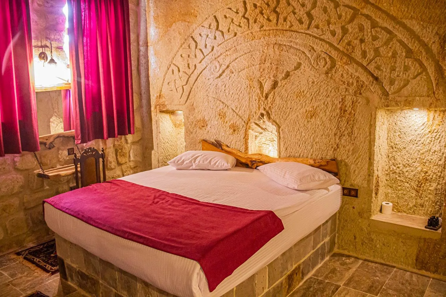 Double Room with Private Bathroom in Junior Ottoman Cave