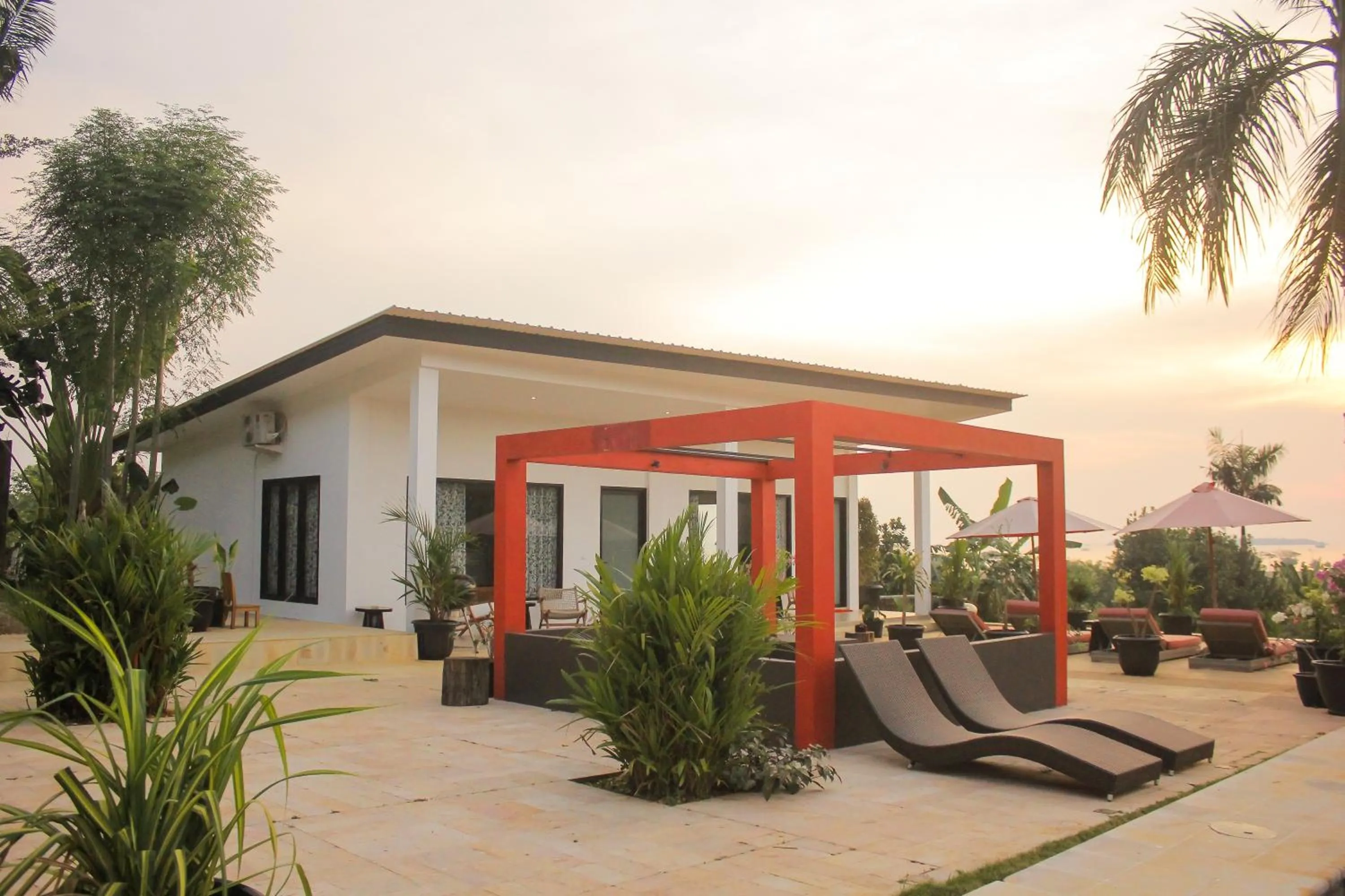 Deluxe Room in Lucca Resort & Residence