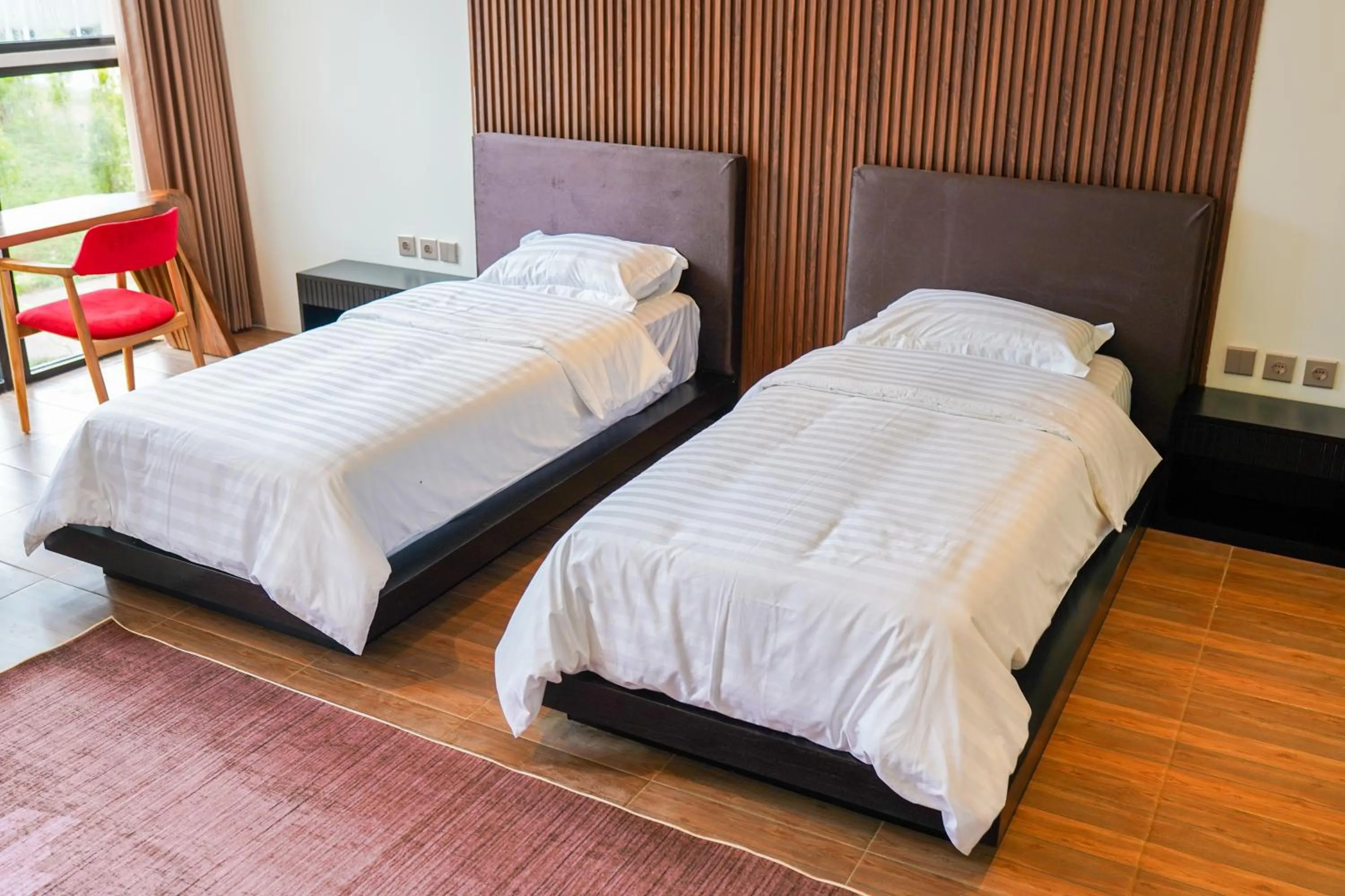 Deluxe Twin Room in Lucca Resort & Residence