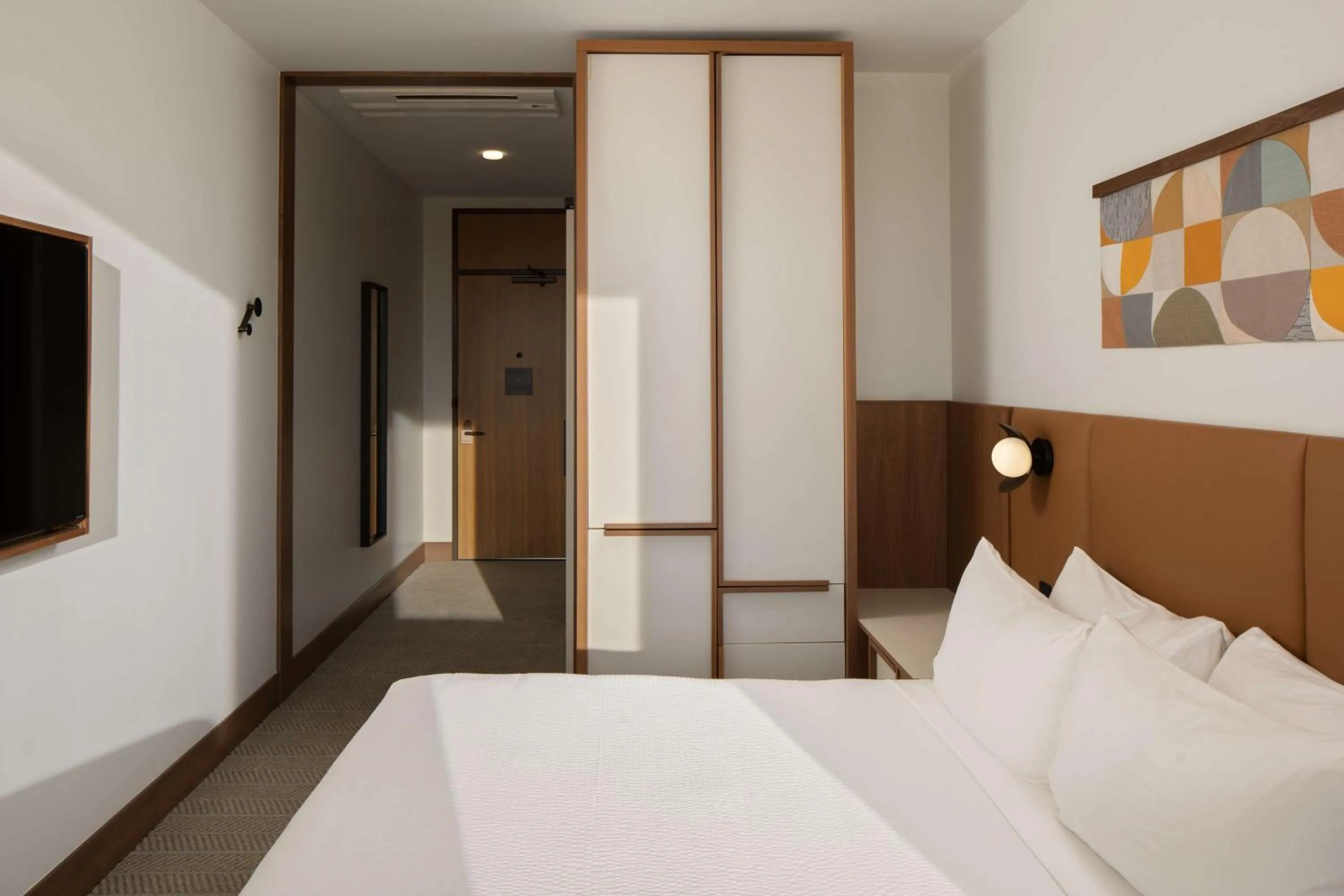 Standard King Room in Hotel Marcel New Haven, Tapestry Collection By Hilton