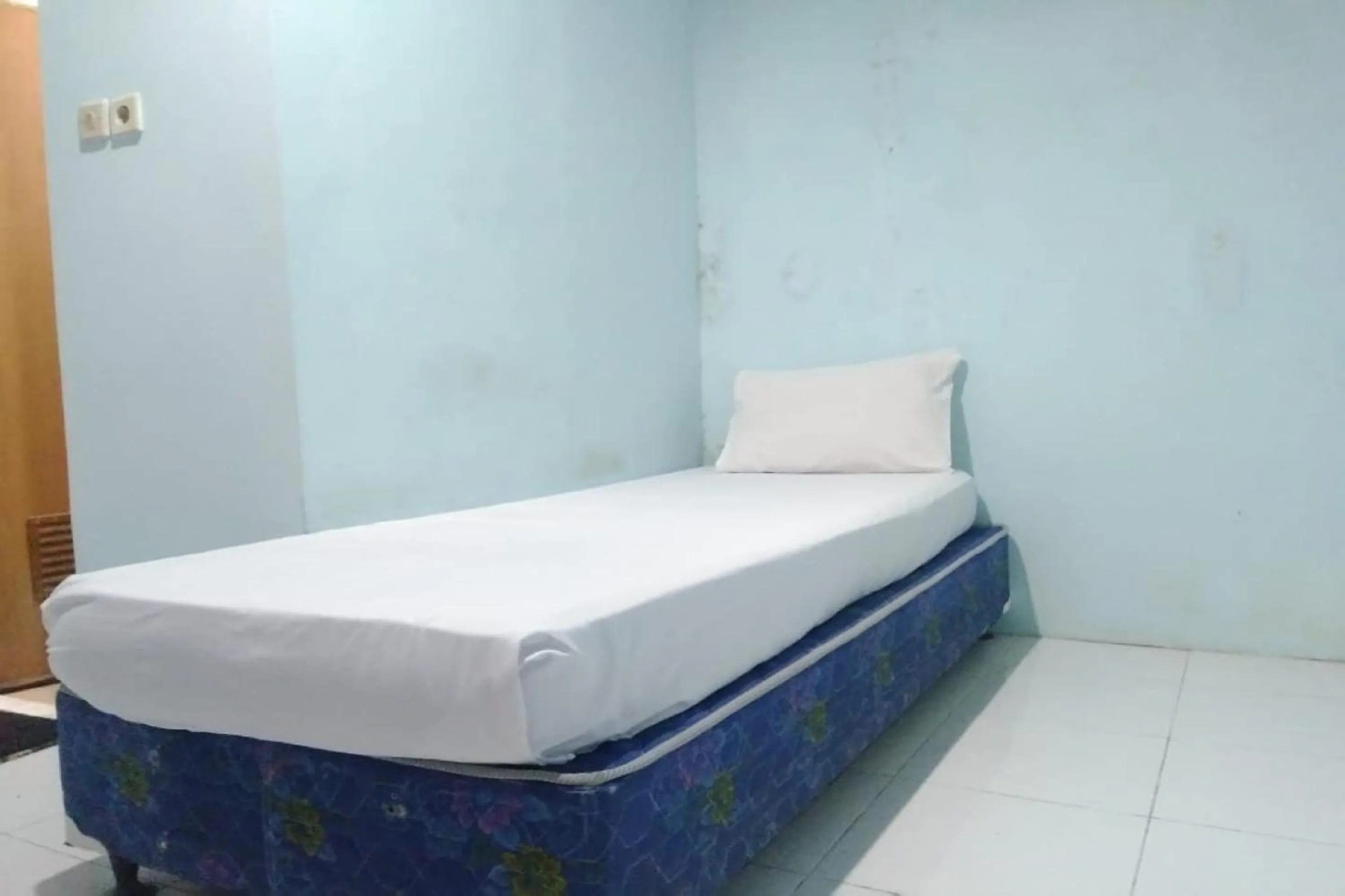 Standard Single Room - single occupancy in Hotel O Gardenia Boarding House