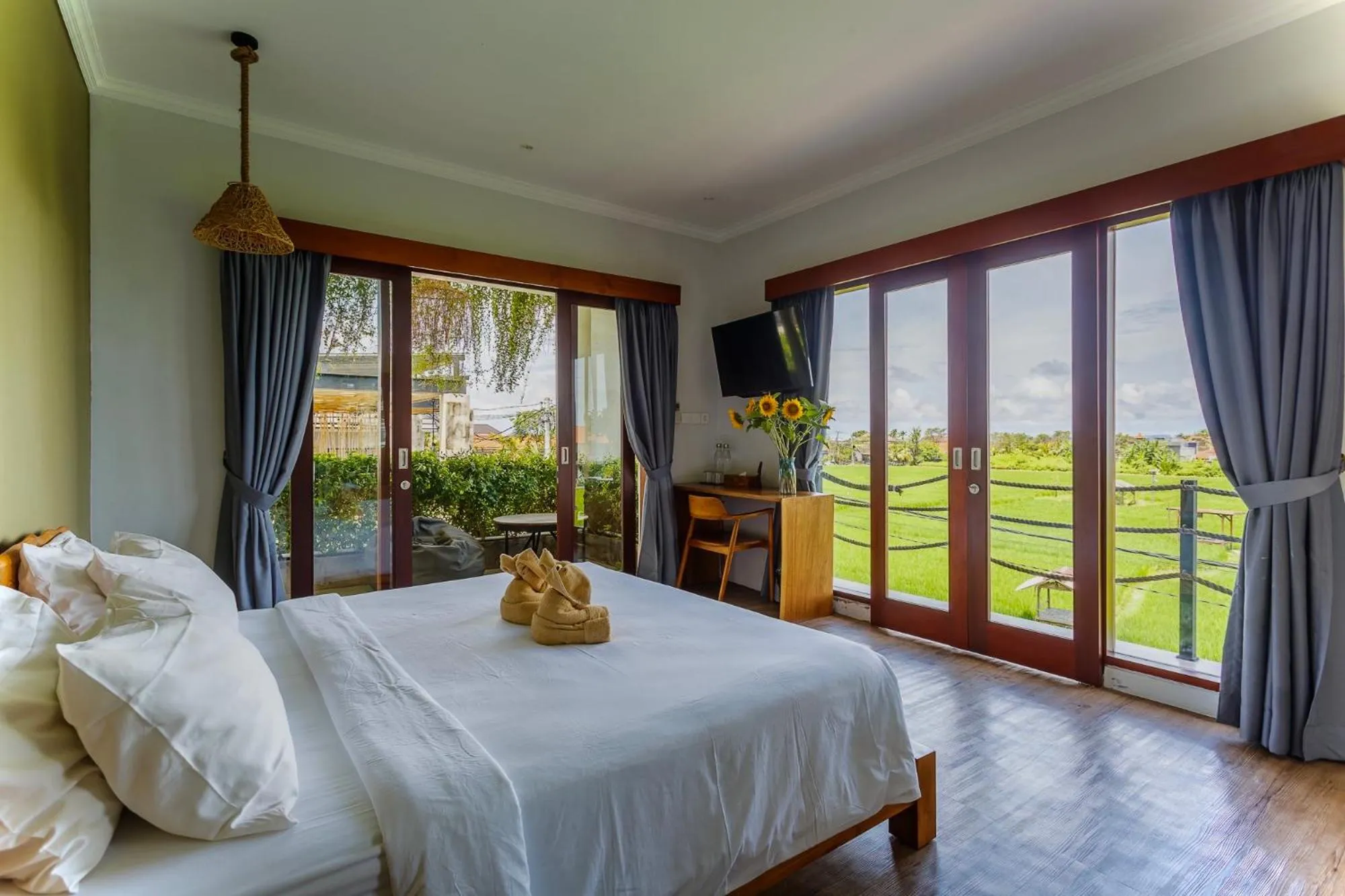 Premier Room with Rice Field View in Canggu Hype