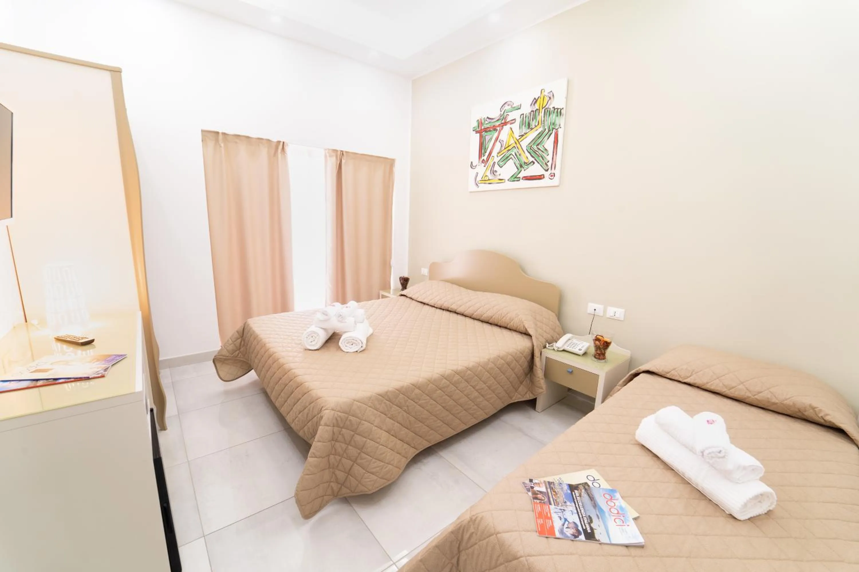 Deluxe Double Room in Royal H Umberto I, Napoli Centro, by ClaPa Group