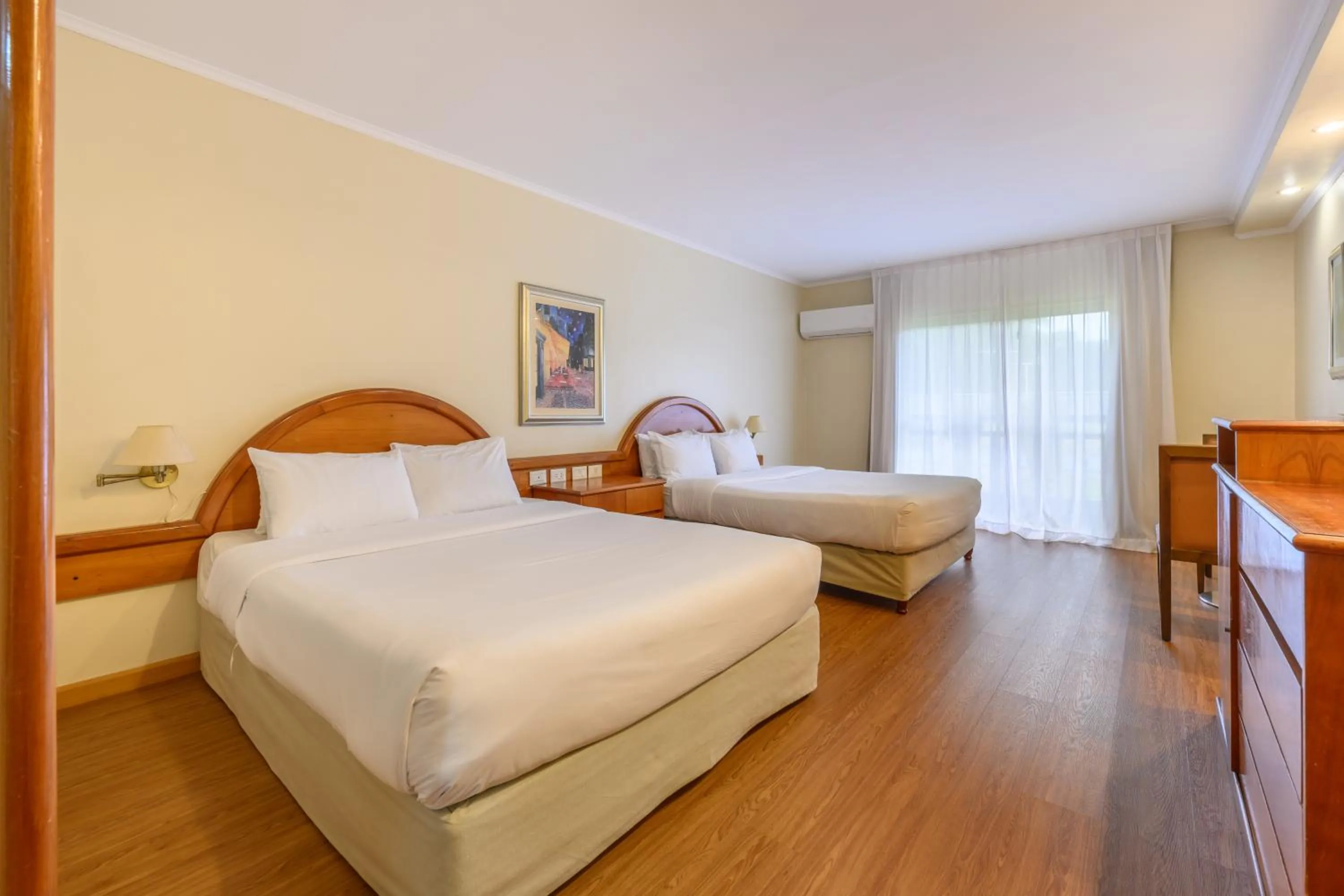 Family Room in Exe Hotel Cataratas