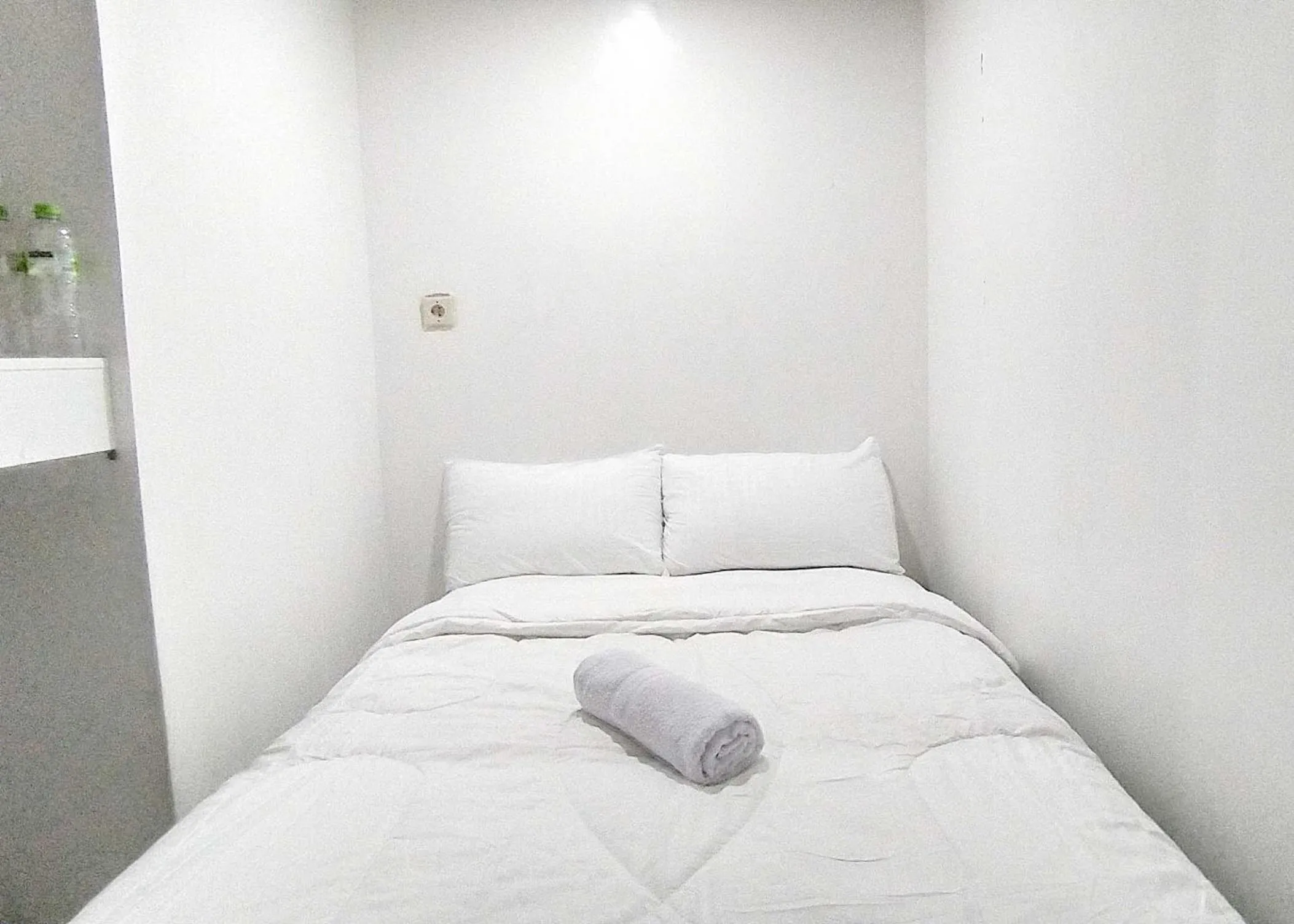 Standard Double Room in Guest House Kembar Syariah Semarang RedPartner