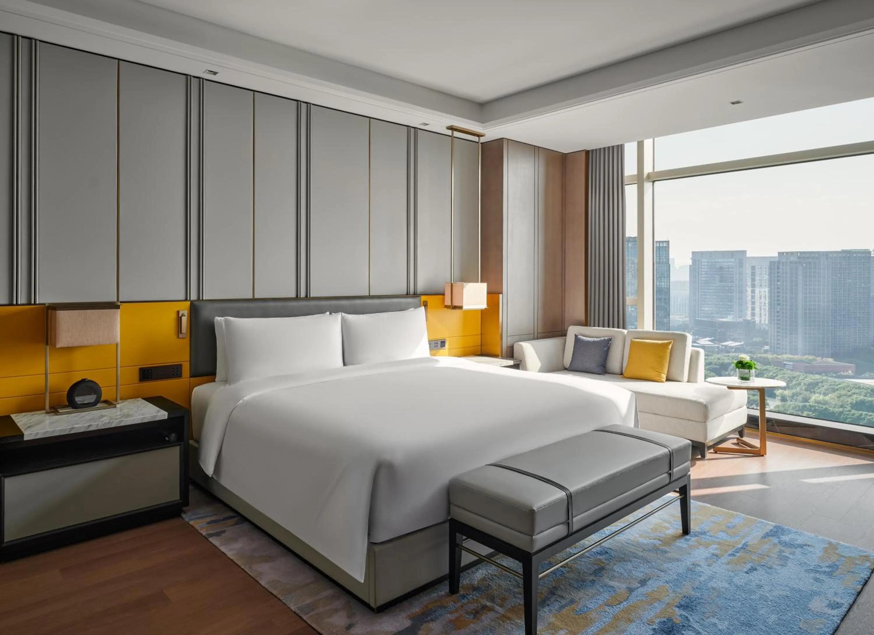 Premium King Room with Lounge Access and City View in The Azure Ningbo, Vignette Collection